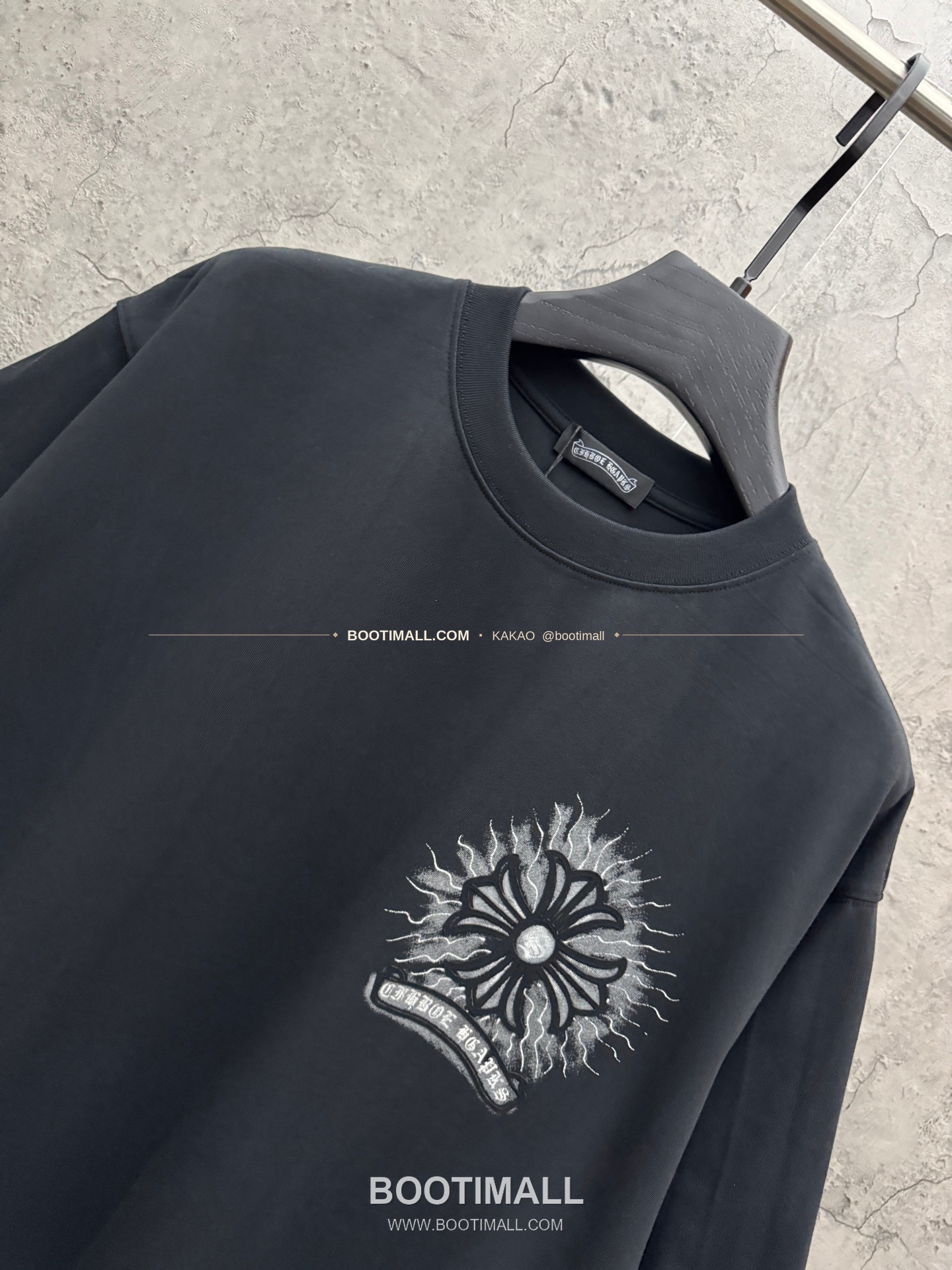 크롬하츠 2026SS 헤비코튼 벨벳프린트 루즈핏 반팔 티셔츠 Chrome Hearts 2026 SS Heavy Cotton Velvet Print Loose Fit Short Sleeve T-Shirt 26-2068 3