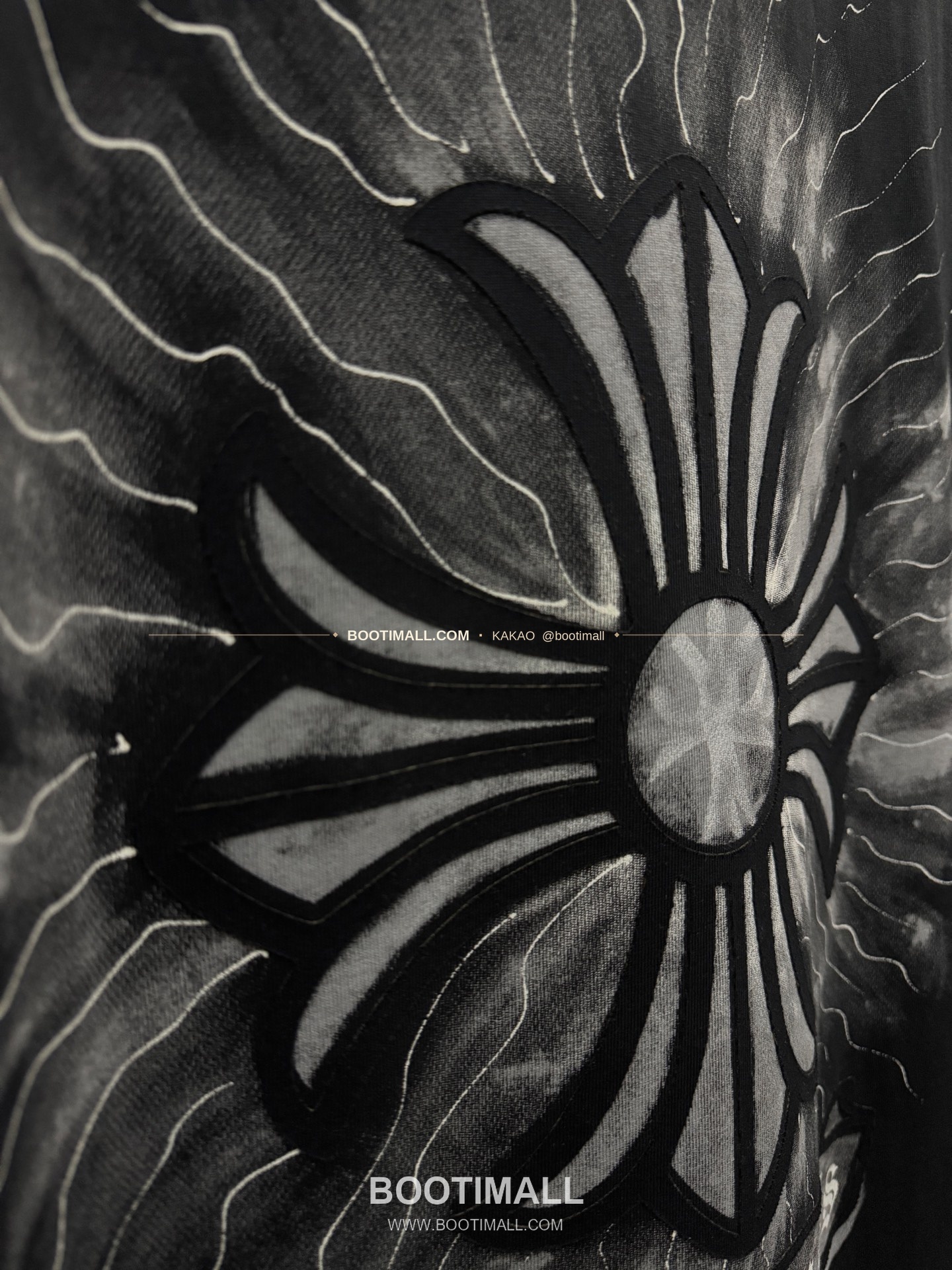 크롬하츠 2026SS 헤비코튼 벨벳프린트 루즈핏 반팔 티셔츠 Chrome Hearts 2026 SS Heavy Cotton Velvet Print Loose Fit Short Sleeve T-Shirt 26-2068 8