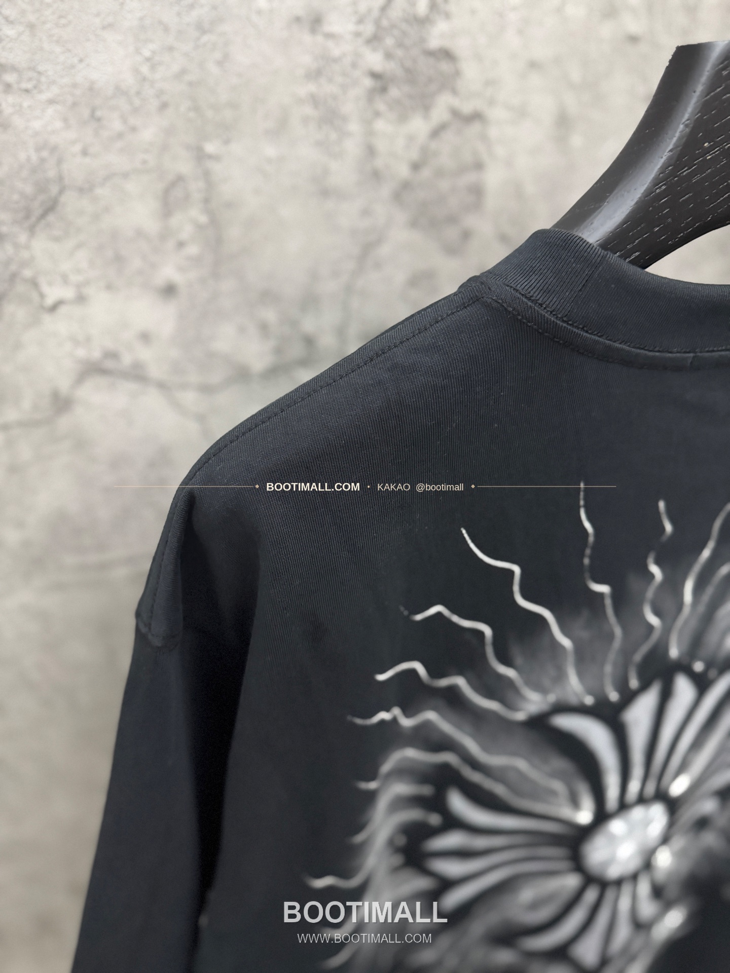 크롬하츠 2026SS 헤비코튼 벨벳프린트 루즈핏 반팔 티셔츠 Chrome Hearts 2026 SS Heavy Cotton Velvet Print Loose Fit Short Sleeve T-Shirt 26-2068 9