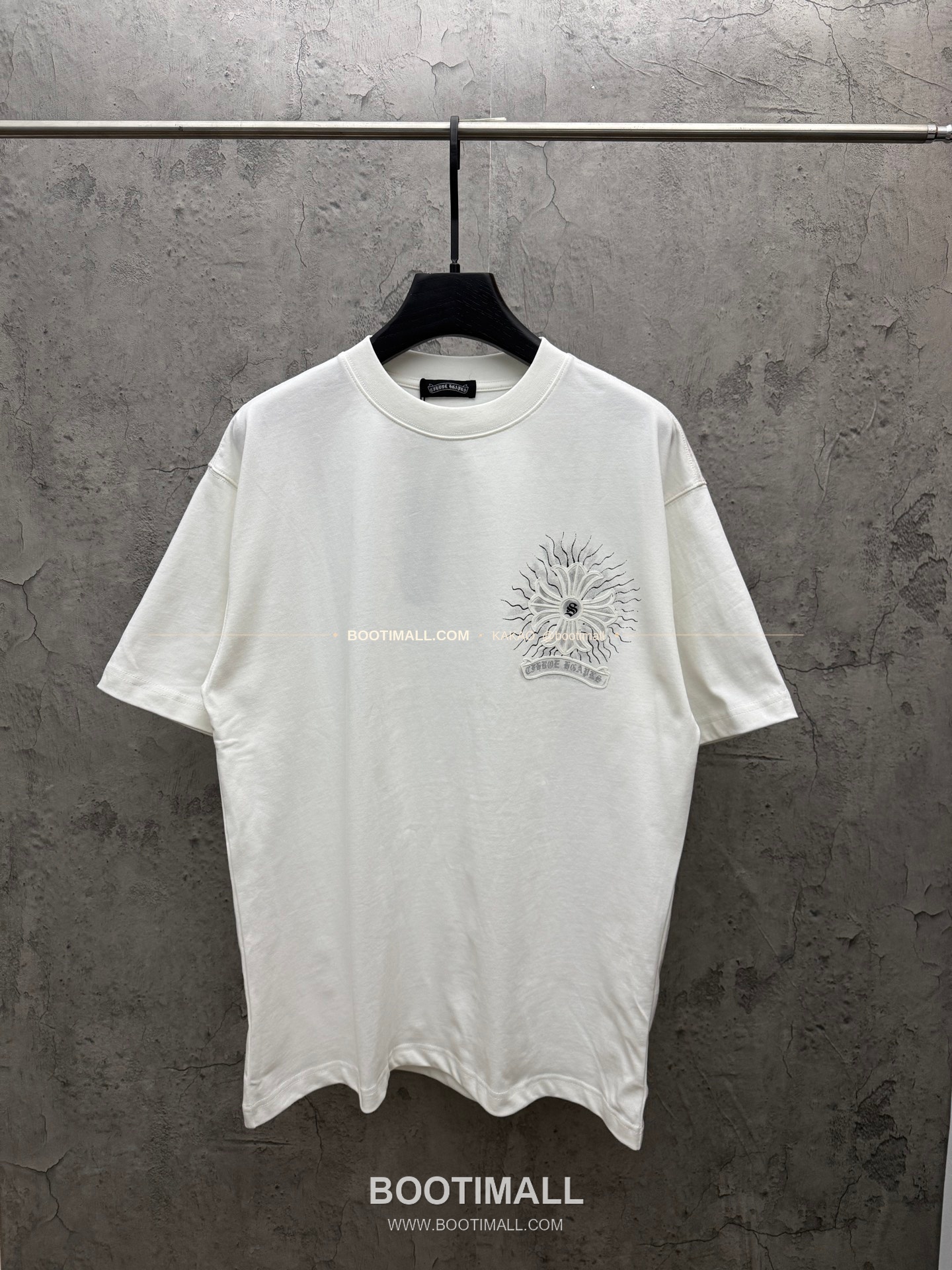 크롬하츠 2026SS 헤비코튼 벨벳프린트 루즈핏 반팔 티셔츠 Chrome Hearts 2026 SS Heavy Cotton Velvet Print Loose Fit Short Sleeve T-Shirt 26-2068 1