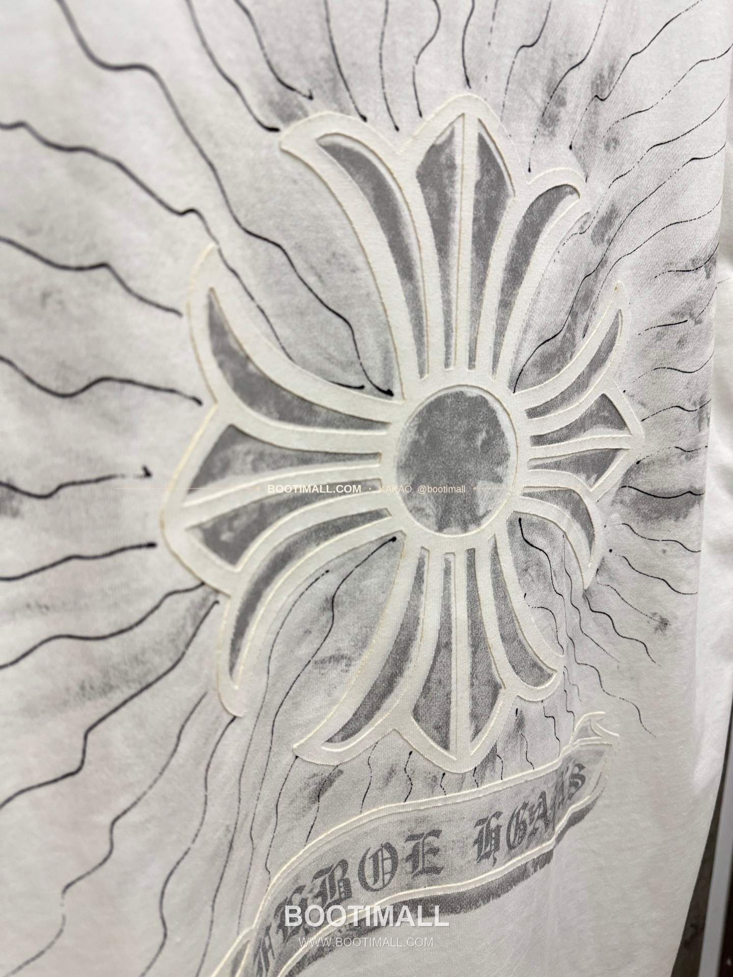 크롬하츠 2026SS 헤비코튼 벨벳프린트 루즈핏 반팔 티셔츠 Chrome Hearts 2026 SS Heavy Cotton Velvet Print Loose Fit Short Sleeve T-Shirt 26-2068 8