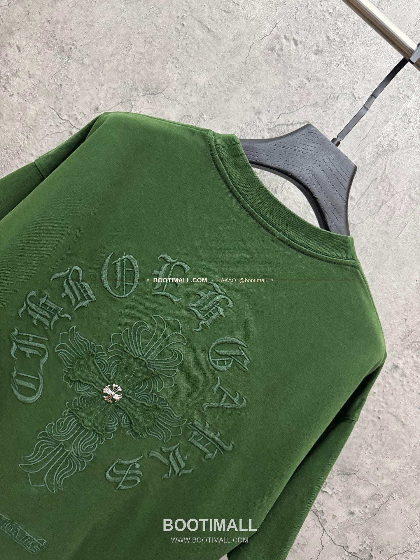 크롬하츠 2026SS 헤비코튼 패치자수 워시드 루즈핏 반팔 티셔츠 Chrome Hearts 2026 SS Heavy Cotton Patch Embroidery Washed Loose Fit Short Sleeve T-Shirt 26-2035 4