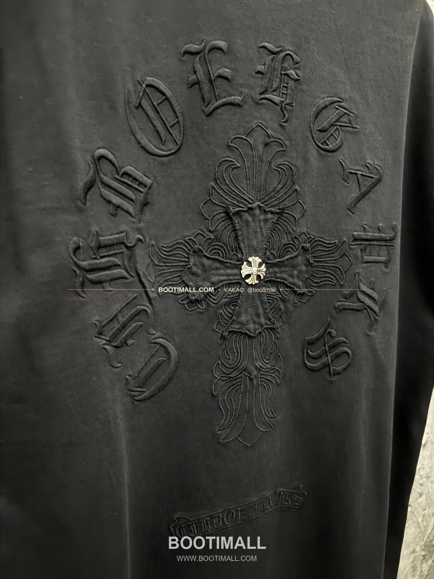 크롬하츠 2026SS 헤비코튼 패치자수 워시드 루즈핏 반팔 티셔츠 Chrome Hearts 2026 SS Heavy Cotton Patch Embroidery Washed Loose Fit Short Sleeve T-Shirt 26-2035 8