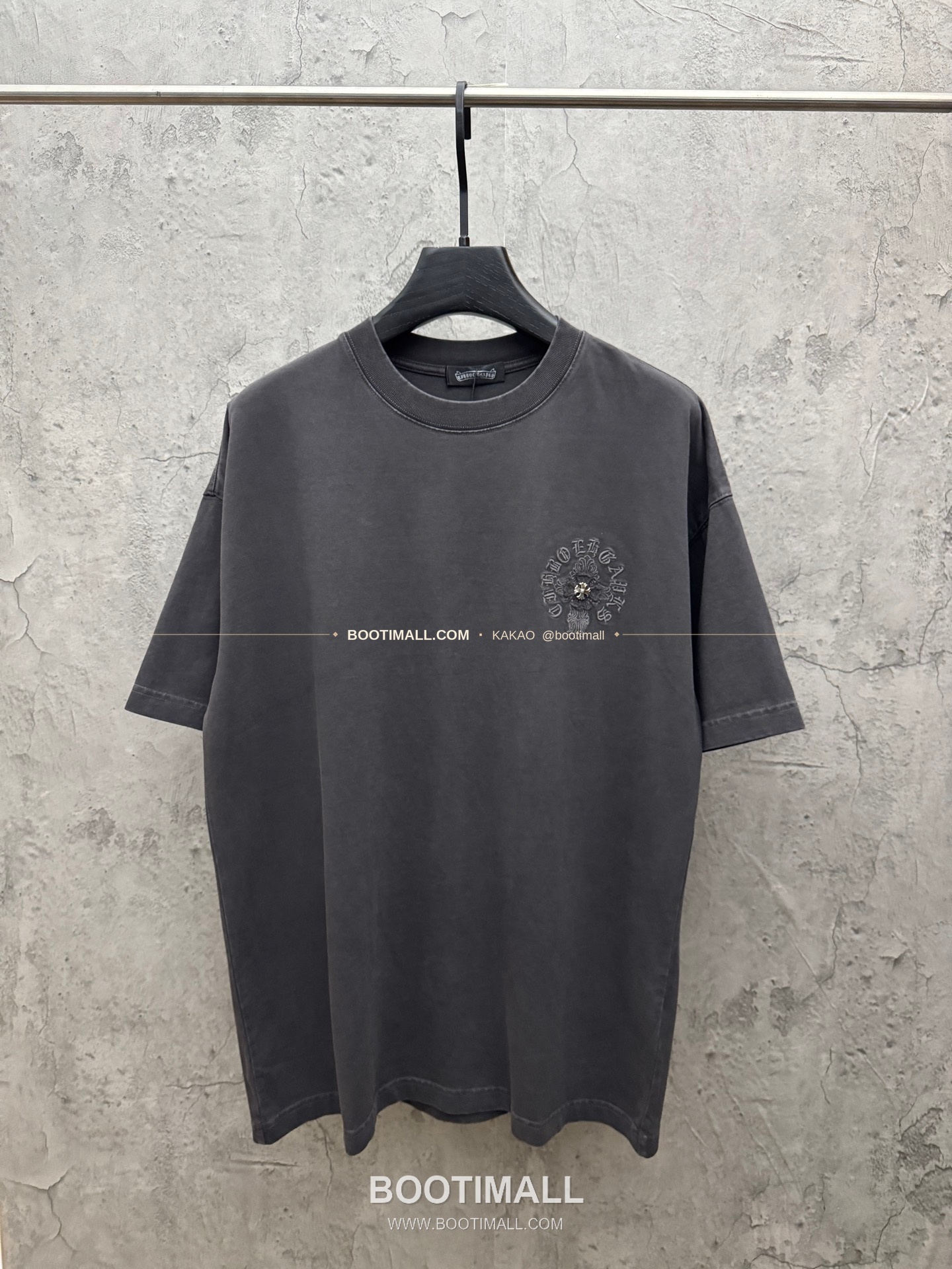 크롬하츠 2026SS 헤비코튼 패치자수 워시드 루즈핏 반팔 티셔츠 Chrome Hearts 2026 SS Heavy Cotton Patch Embroidery Washed Loose Fit Short Sleeve T-Shirt 26-2035 1