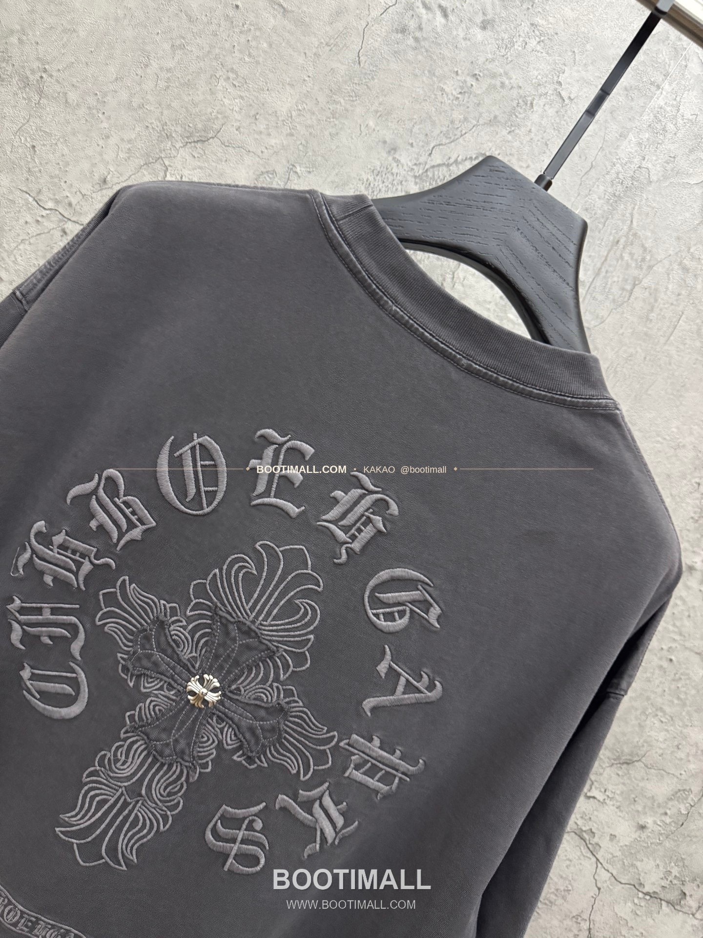 크롬하츠 2026SS 헤비코튼 패치자수 워시드 루즈핏 반팔 티셔츠 Chrome Hearts 2026 SS Heavy Cotton Patch Embroidery Washed Loose Fit Short Sleeve T-Shirt 26-2035 4