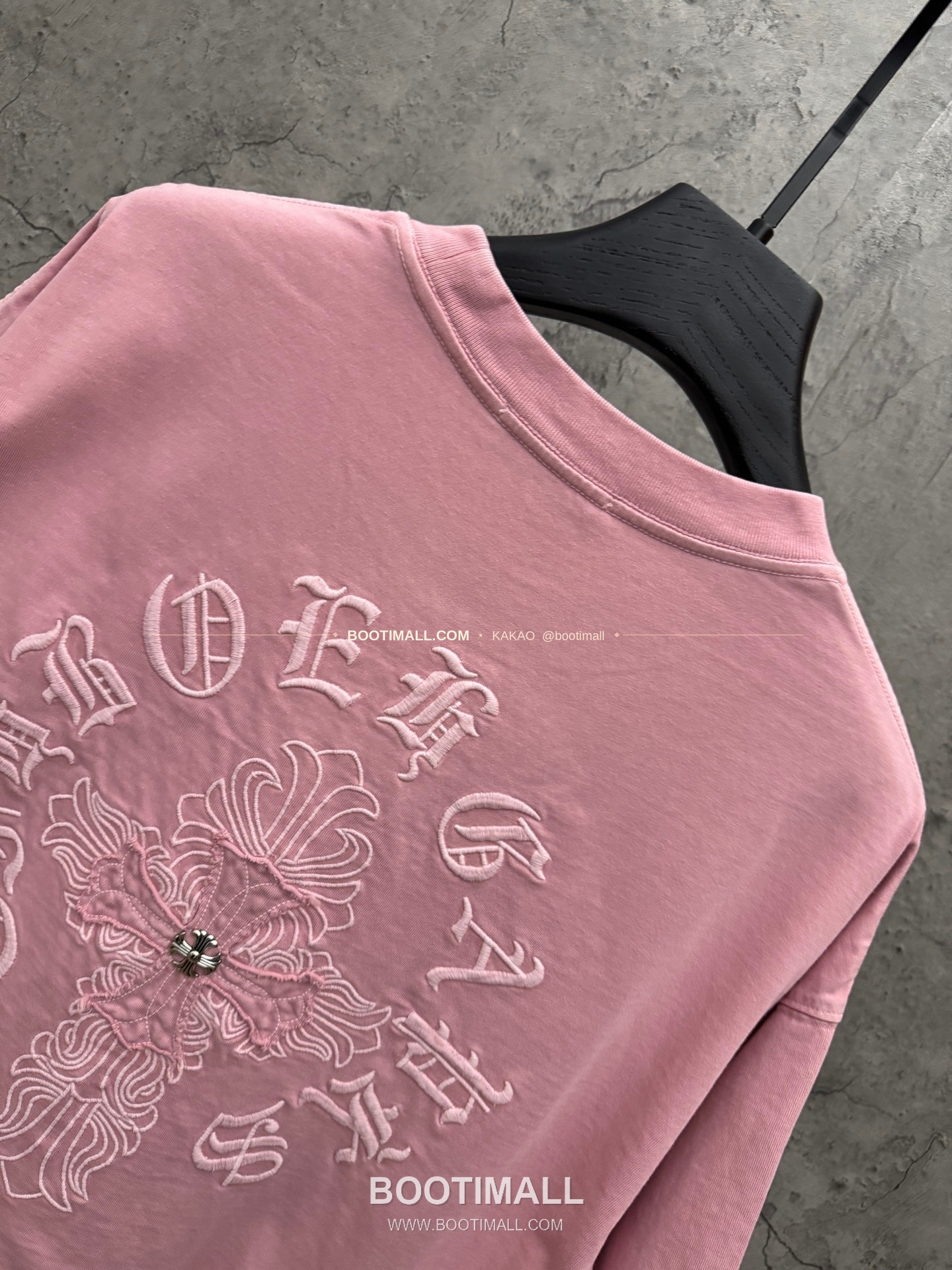 크롬하츠 2026SS 헤비코튼 패치자수 워시드 루즈핏 반팔 티셔츠 Chrome Hearts 2026 SS Heavy Cotton Patch Embroidery Washed Loose Fit Short Sleeve T-Shirt 26-2035 4