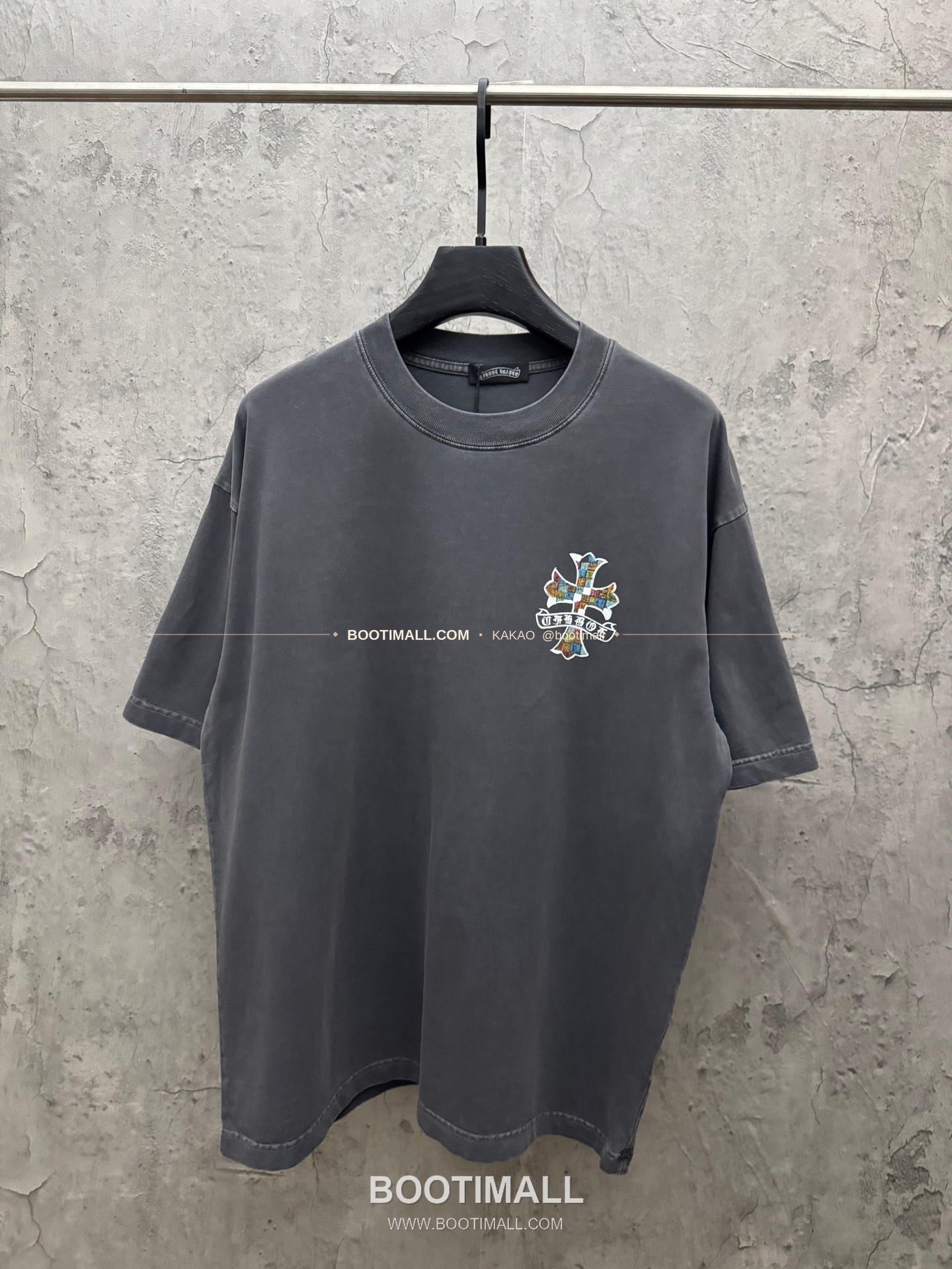 크롬하츠 2026SS 헤비코튼 페인팅프린트 루즈핏 반팔 티셔츠 Chrome Hearts 2026 SS Heavy Cotton Painting Print Loose Fit Short Sleeve T-Shirt 26-2067 1