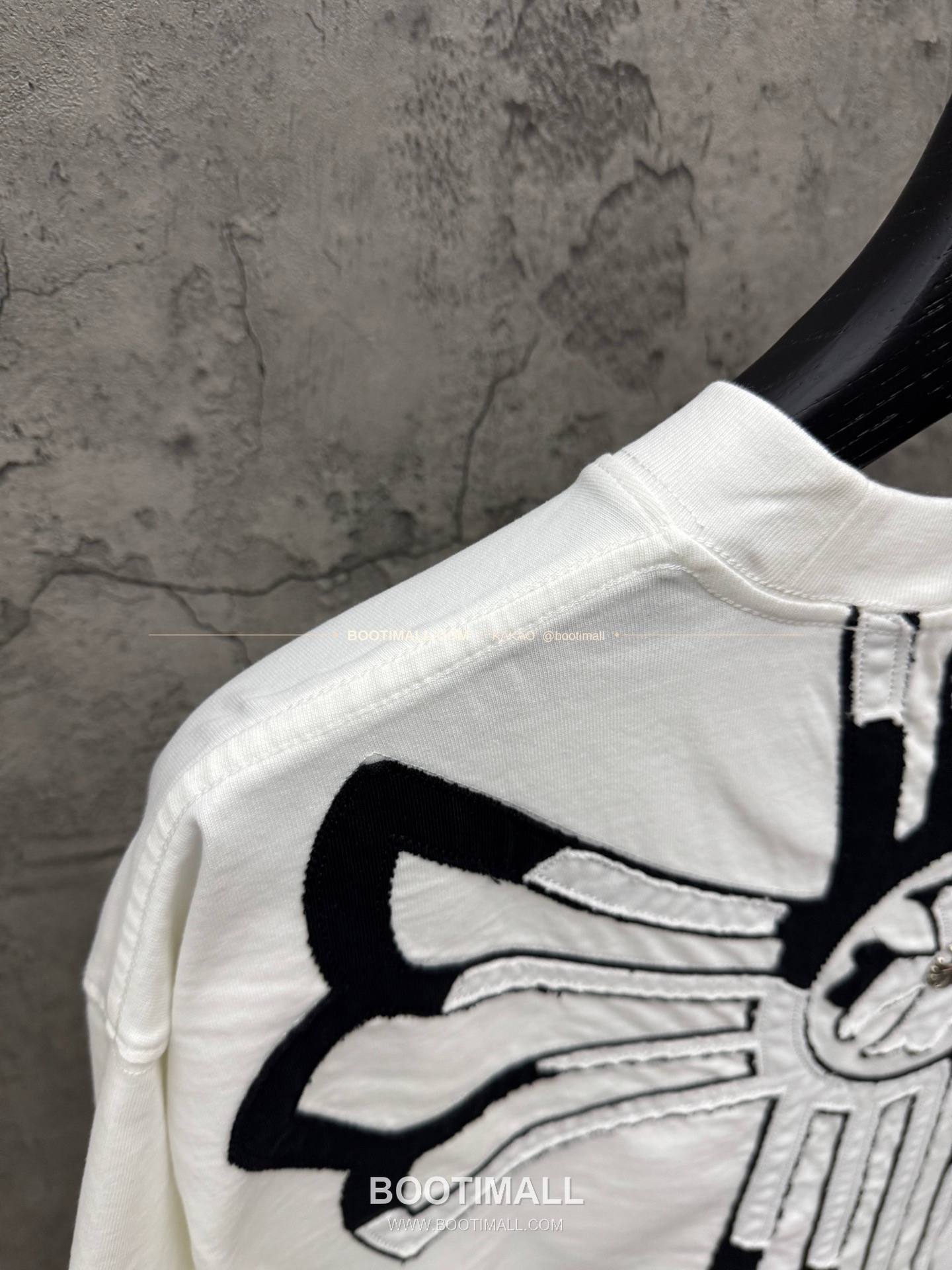 크롬하츠 2026SS 헤비코튼 벨벳패치자수 루즈핏 반팔 티셔츠 Chrome Hearts 2026 SS Heavy Cotton Velvet Patch Embroidery Loose Fit Short Sleeve T-Shirt 26-2069 9