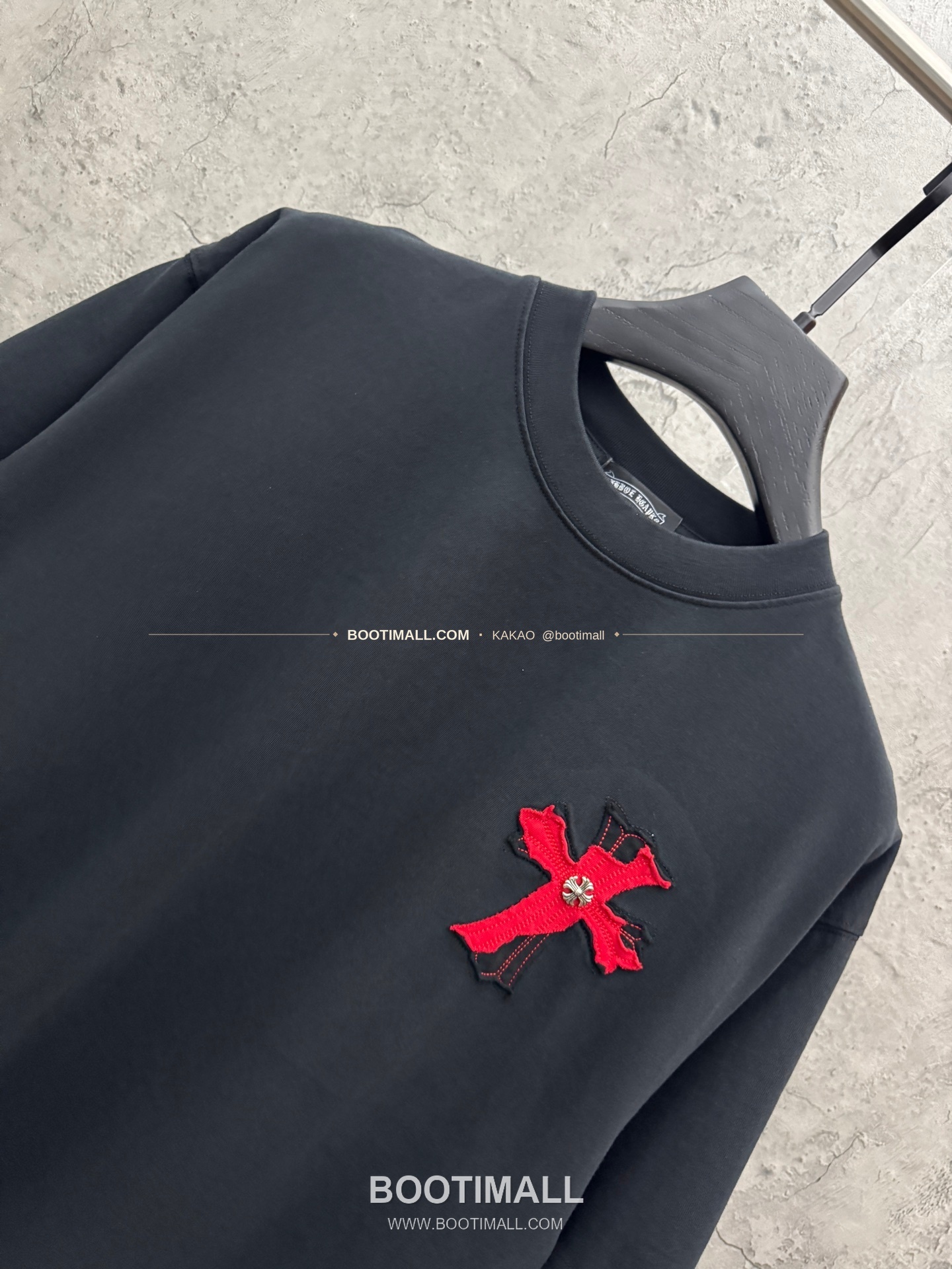 크롬하츠 2026SS 헤비코튼 벨벳패치자수 루즈핏 반팔 티셔츠 Chrome Hearts 2026 SS Heavy Cotton Velvet Patch Embroidery Loose Fit Short Sleeve T-Shirt 26-2069 3