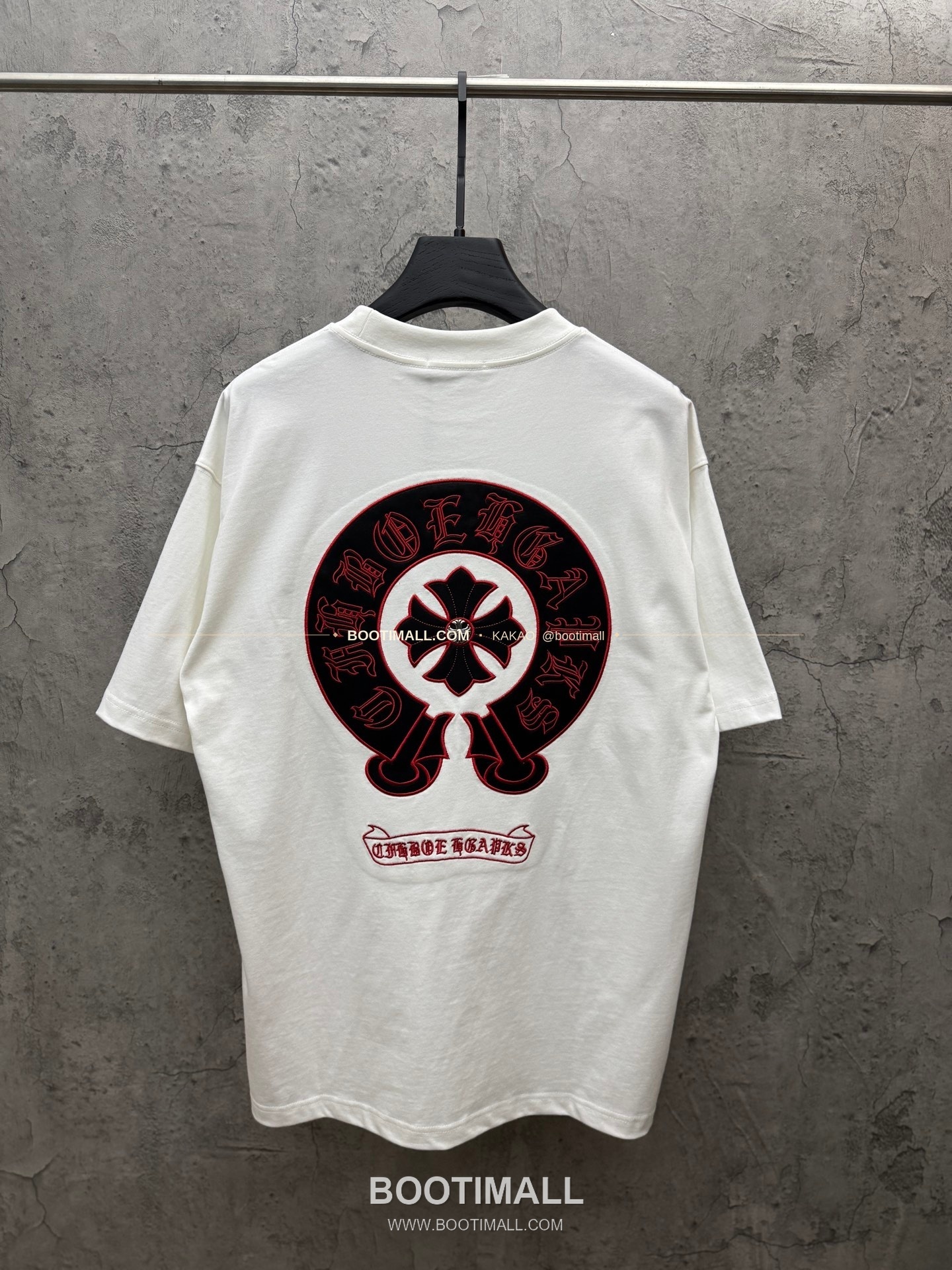 크롬하츠 2026SS 헤비코튼 레더패치자수 루즈핏 반팔 티셔츠 Chrome Hearts 2026 SS Heavy Cotton Leather Patch Embroidery Loose Fit Short Sleeve T-Shirt 26-2026 2