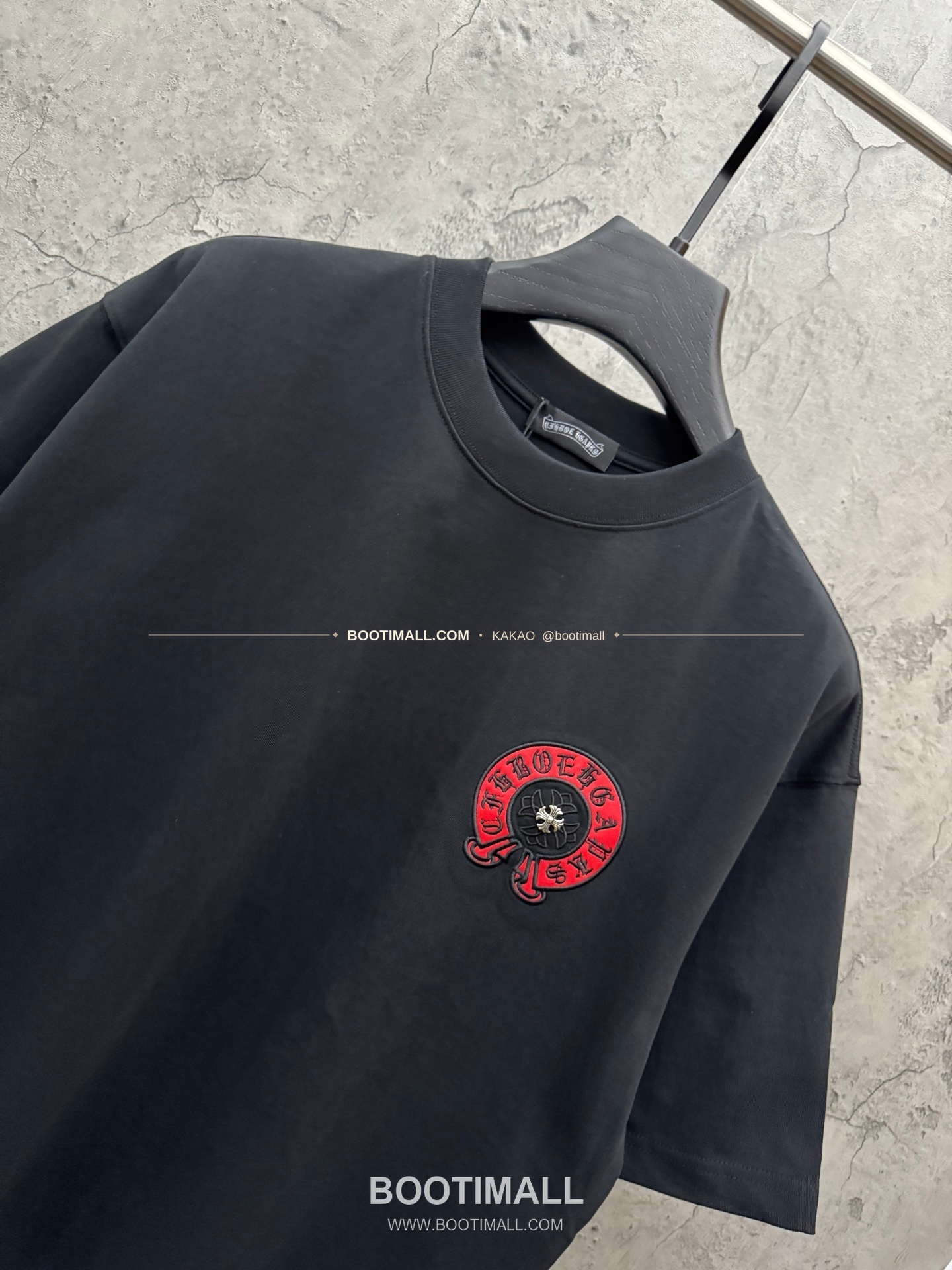 크롬하츠 2026SS 헤비코튼 레더패치자수 루즈핏 반팔 티셔츠 Chrome Hearts 2026 SS Heavy Cotton Leather Patch Embroidery Loose Fit Short Sleeve T-Shirt 26-2026 3