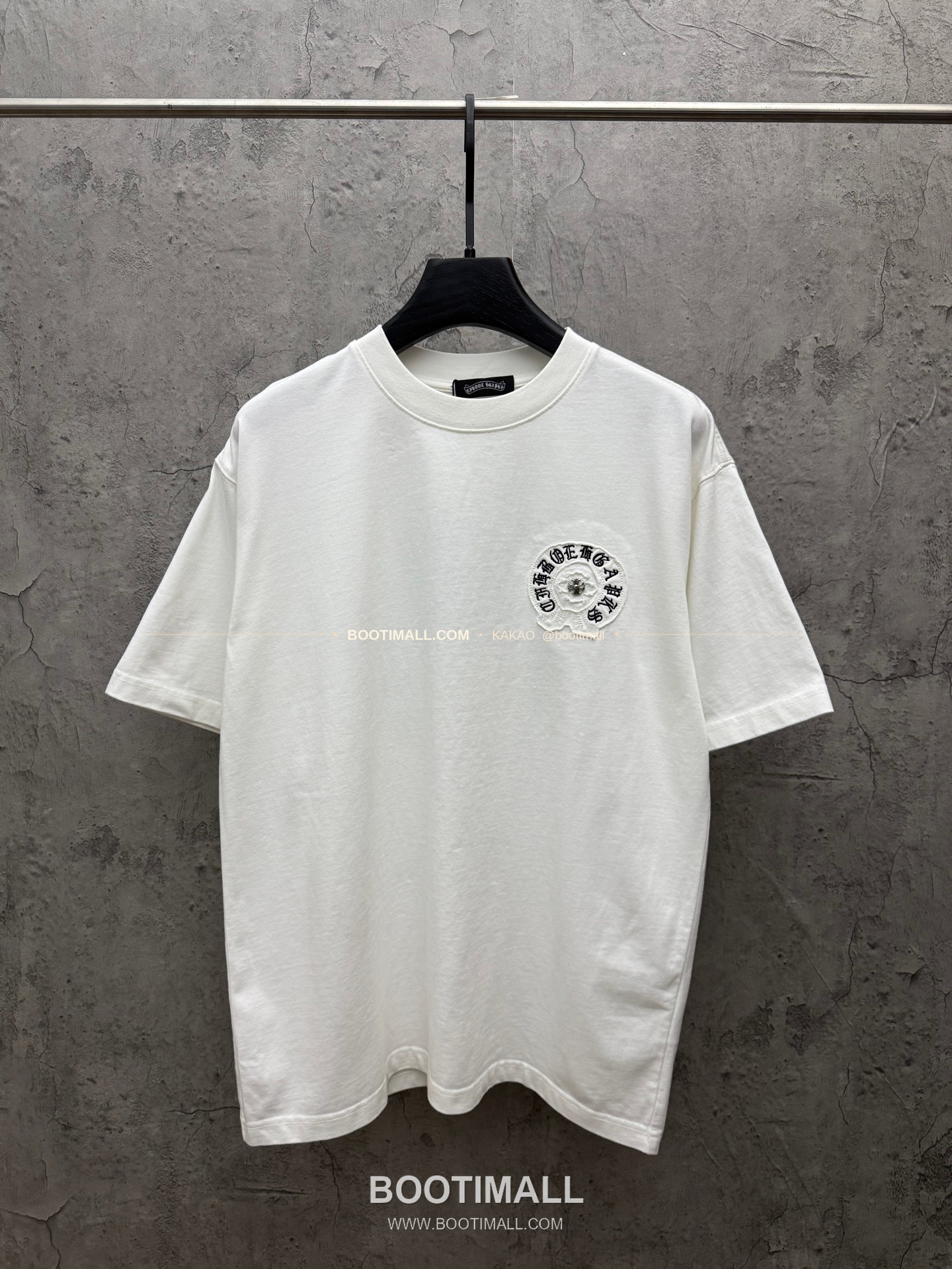 크롬하츠 2026SS 헤비코튼 패치자수 루즈핏 반팔 티셔츠 Chrome Hearts 2026 SS Heavy Cotton Patch Embroidery Loose Fit Short Sleeve T-Shirt 26-2023 1