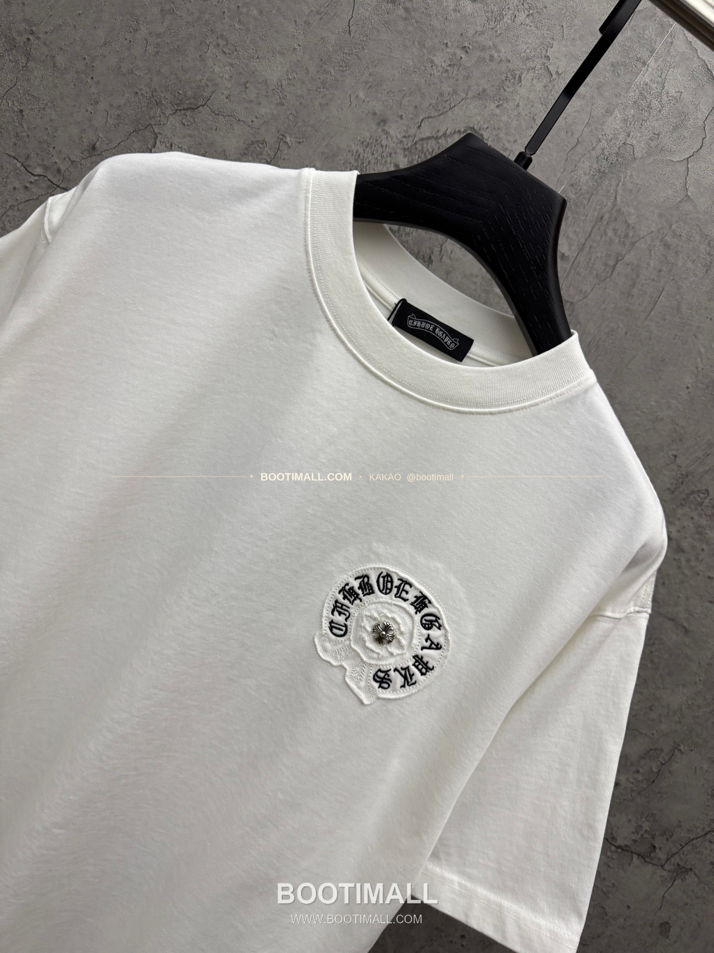 크롬하츠 2026SS 헤비코튼 패치자수 루즈핏 반팔 티셔츠 Chrome Hearts 2026 SS Heavy Cotton Patch Embroidery Loose Fit Short Sleeve T-Shirt 26-2023 3