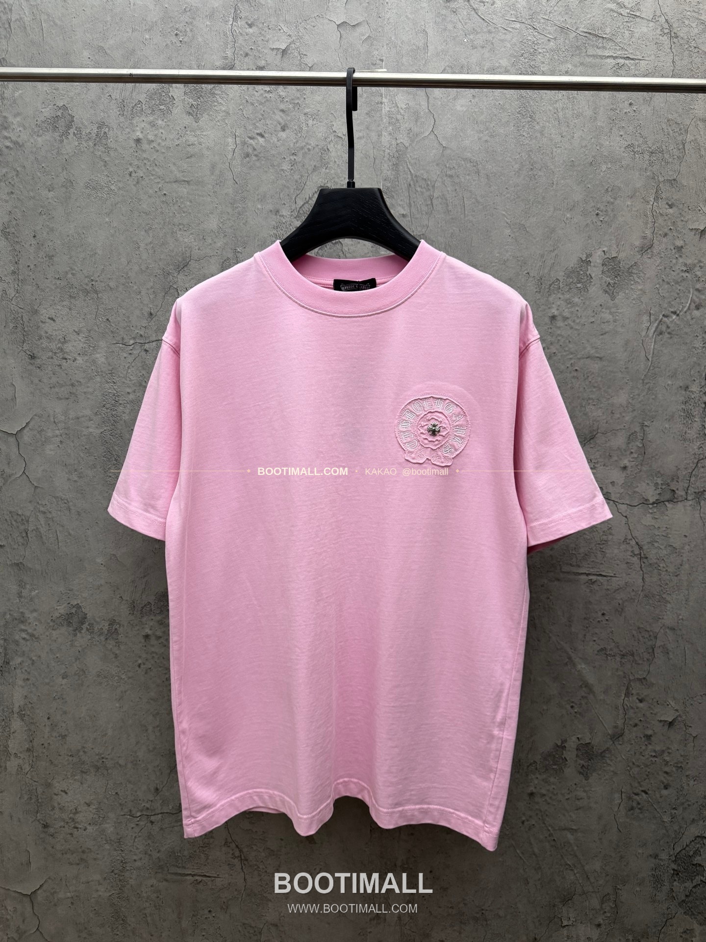 크롬하츠 2026SS 헤비코튼 패치자수 루즈핏 반팔 티셔츠 Chrome Hearts 2026 SS Heavy Cotton Patch Embroidery Loose Fit Short Sleeve T-Shirt 26-2023 1