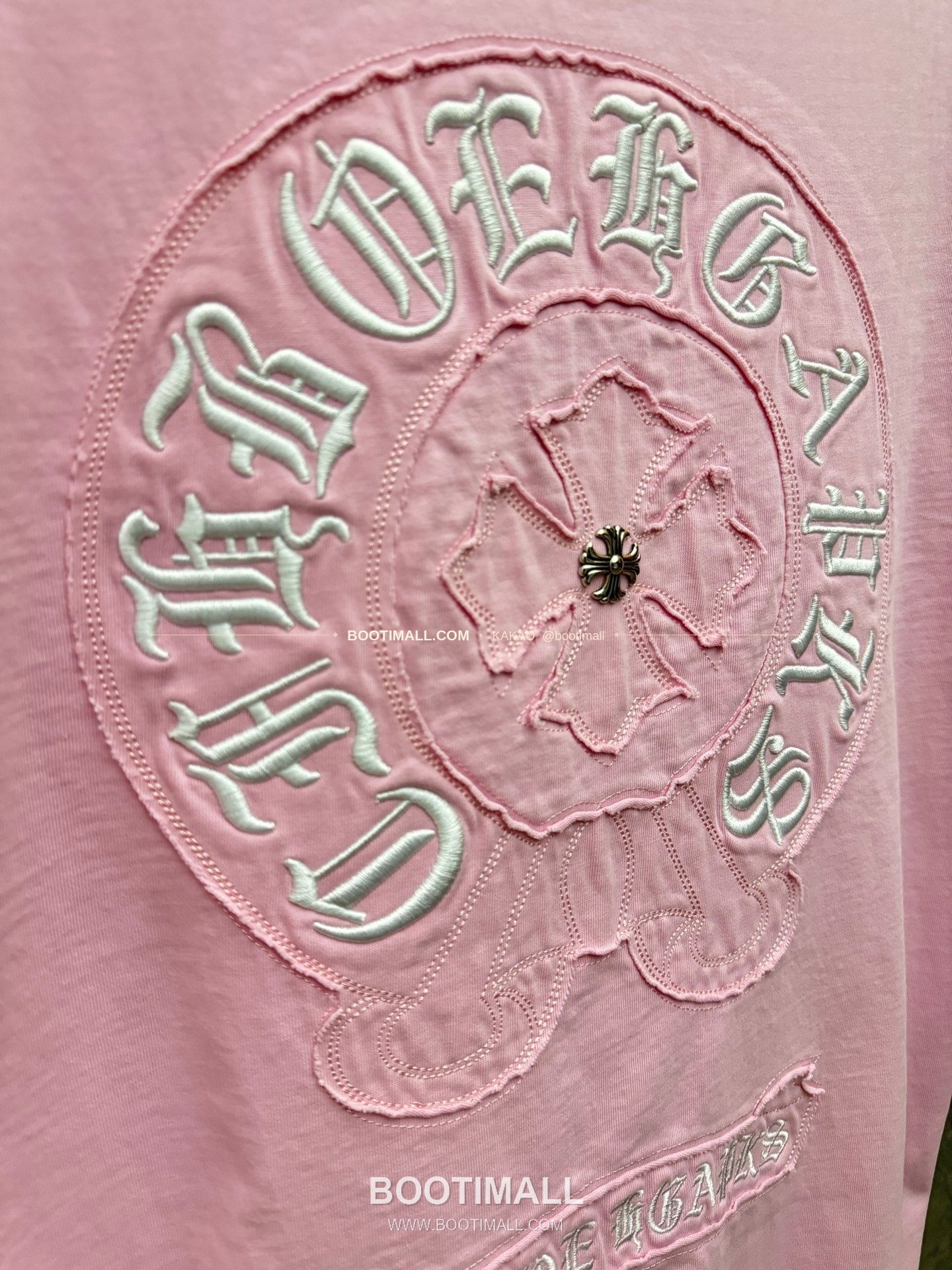 크롬하츠 2026SS 헤비코튼 패치자수 루즈핏 반팔 티셔츠 Chrome Hearts 2026 SS Heavy Cotton Patch Embroidery Loose Fit Short Sleeve T-Shirt 26-2023 8