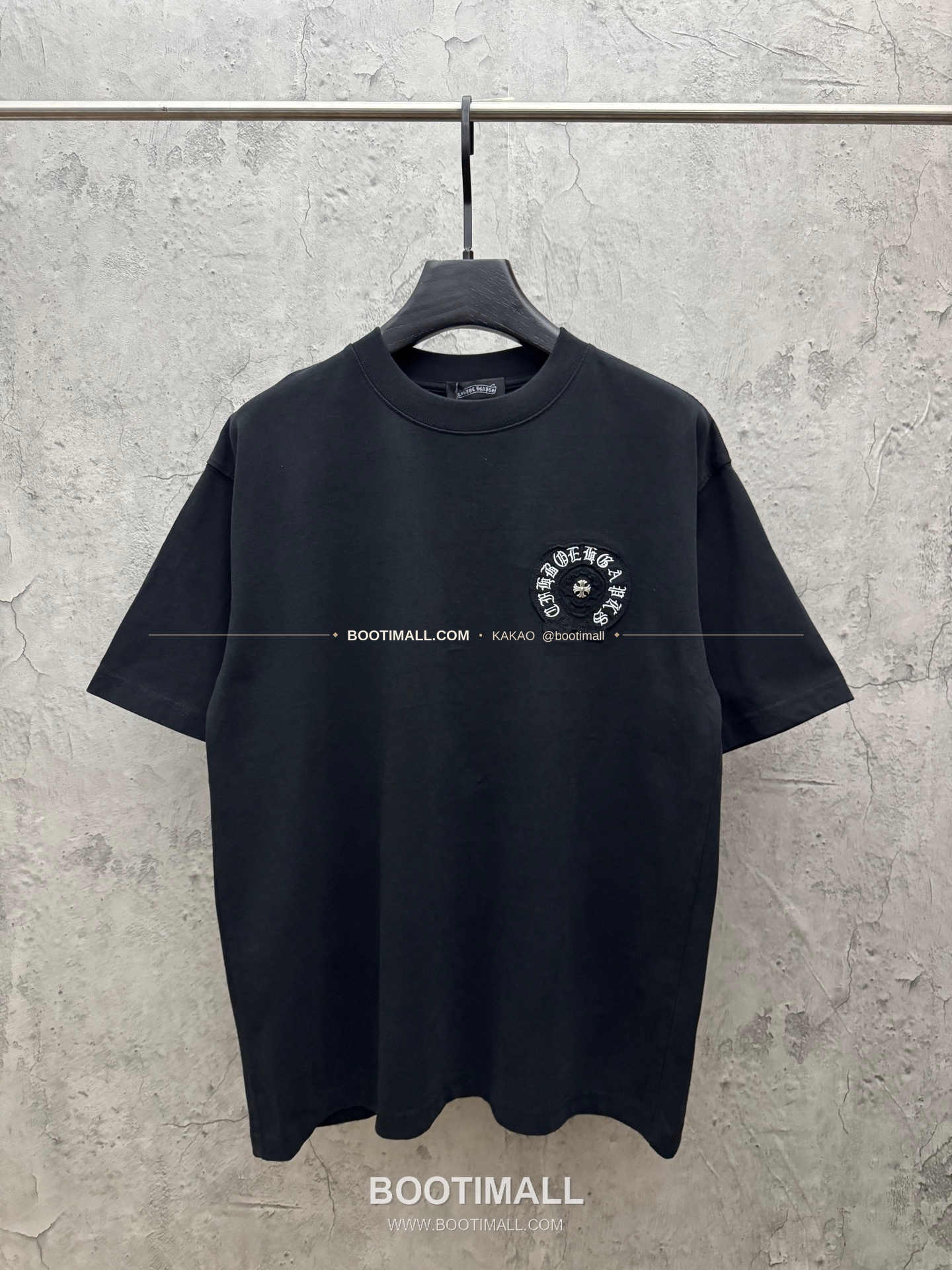 크롬하츠 2026SS 헤비코튼 패치자수 루즈핏 반팔 티셔츠 Chrome Hearts 2026 SS Heavy Cotton Patch Embroidery Loose Fit Short Sleeve T-Shirt 26-2023 1