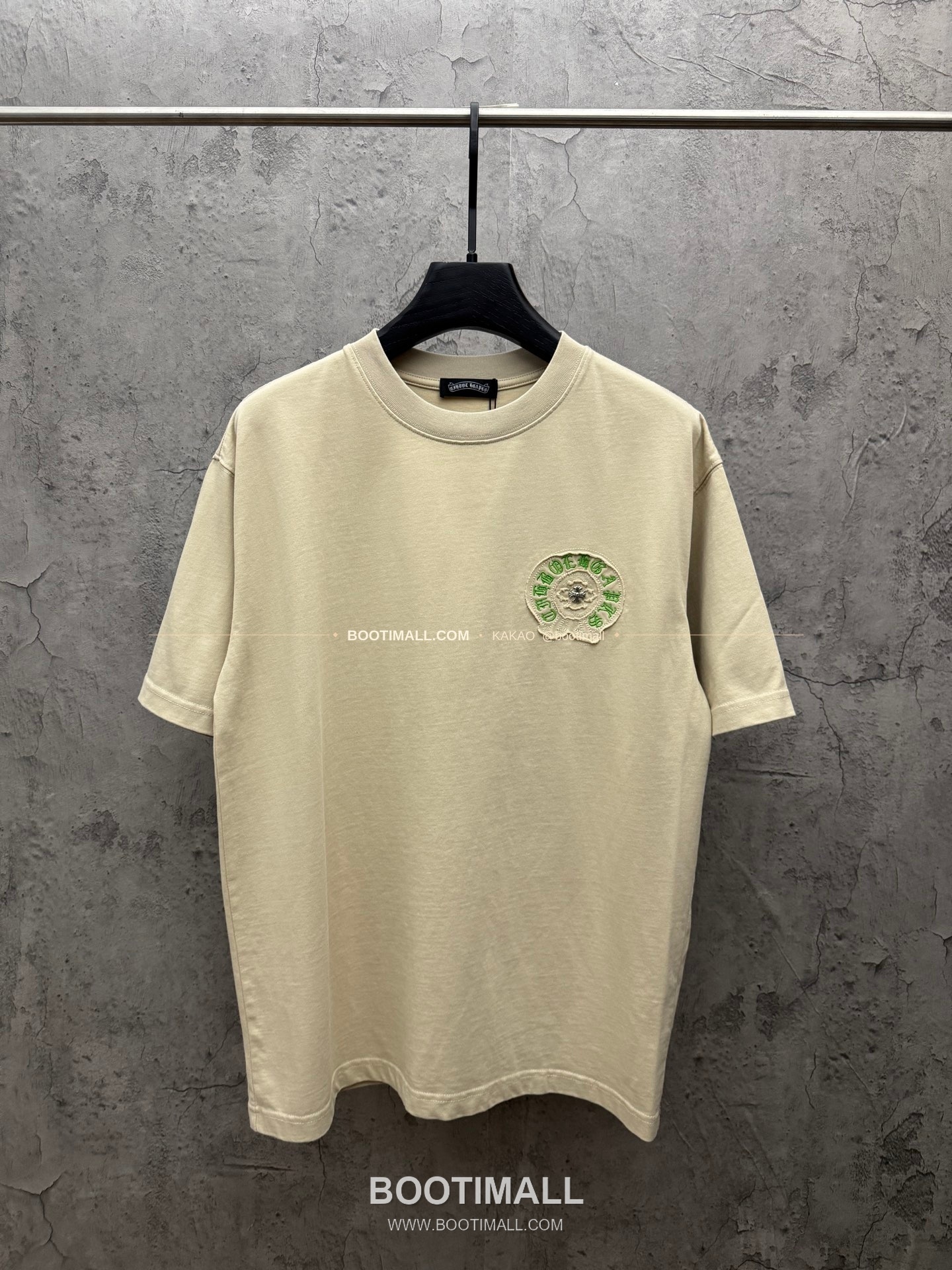 크롬하츠 2026SS 헤비코튼 패치자수 루즈핏 반팔 티셔츠 Chrome Hearts 2026 SS Heavy Cotton Patch Embroidery Loose Fit Short Sleeve T-Shirt 26-2023 1