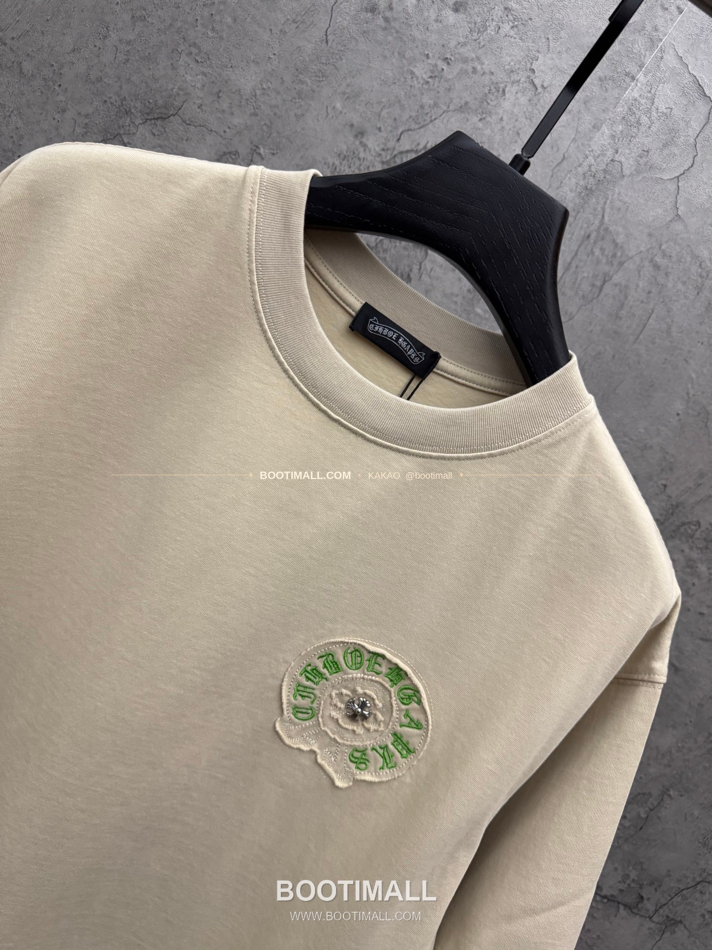 크롬하츠 2026SS 헤비코튼 패치자수 루즈핏 반팔 티셔츠 Chrome Hearts 2026 SS Heavy Cotton Patch Embroidery Loose Fit Short Sleeve T-Shirt 26-2023 3