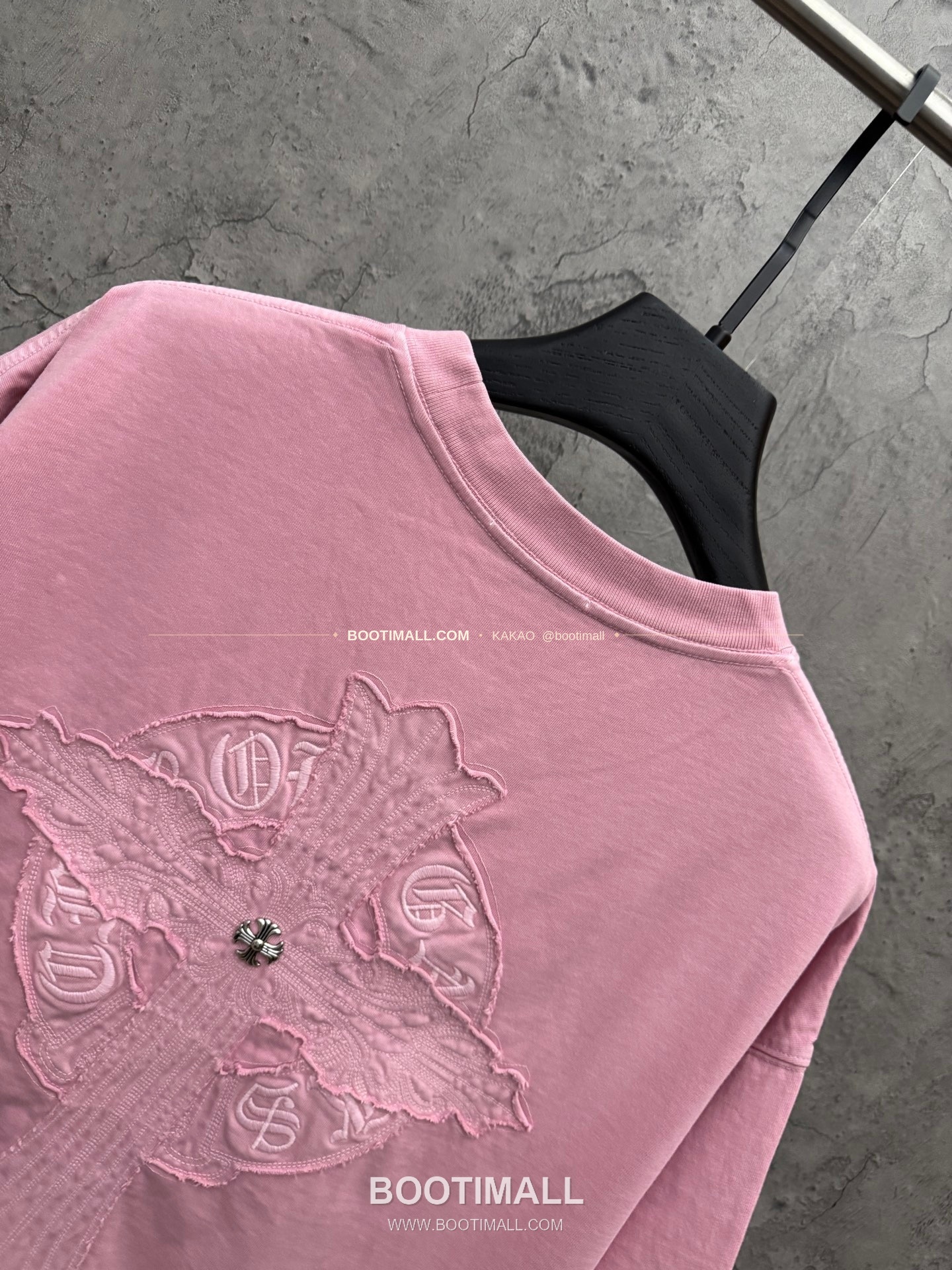 크롬하츠 2026SS 헤비코튼 패치자수 루즈핏 반팔 티셔츠 Chrome Hearts 2026 SS Heavy Cotton Patch Embroidery Loose Fit Short Sleeve T-Shirt 26-2006 4