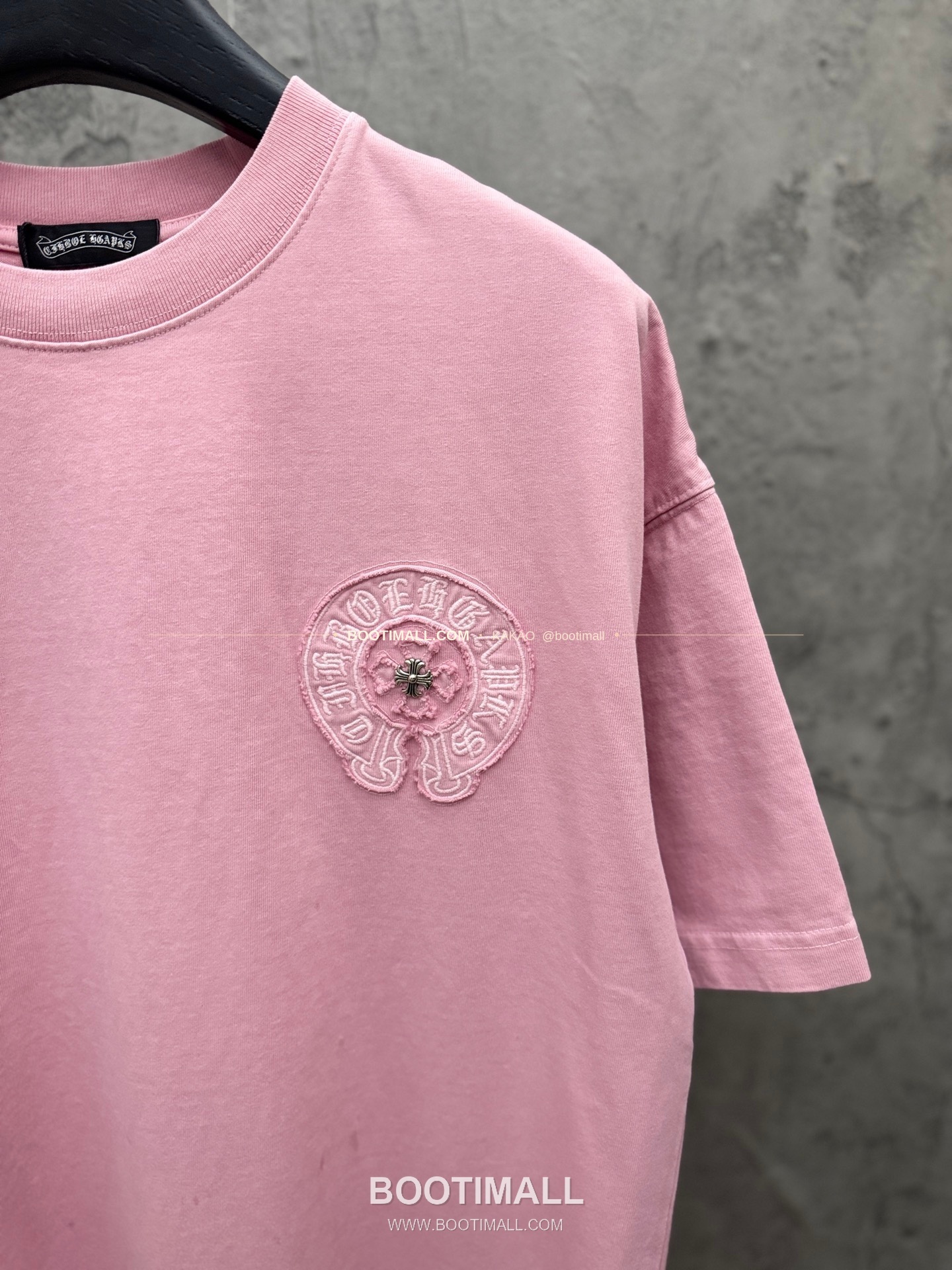 크롬하츠 2026SS 헤비코튼 패치자수 루즈핏 반팔 티셔츠 Chrome Hearts 2026 SS Heavy Cotton Patch Embroidery Loose Fit Short Sleeve T-Shirt 26-2006 5