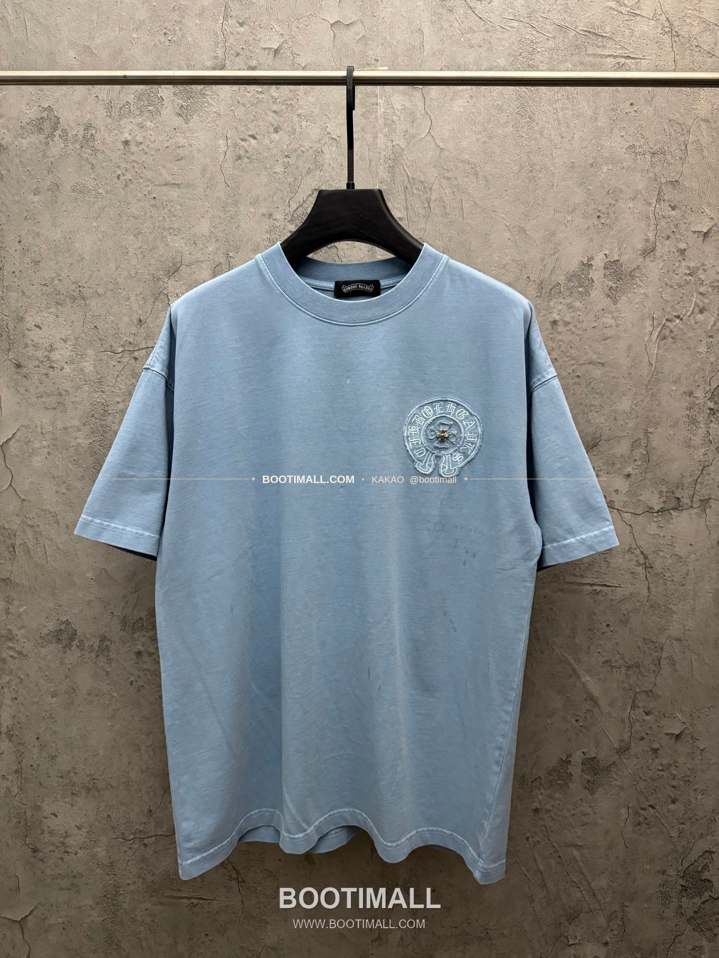 크롬하츠 2026SS 헤비코튼 패치자수 루즈핏 반팔 티셔츠 Chrome Hearts 2026 SS Heavy Cotton Patch Embroidery Loose Fit Short Sleeve T-Shirt 26-2006 1