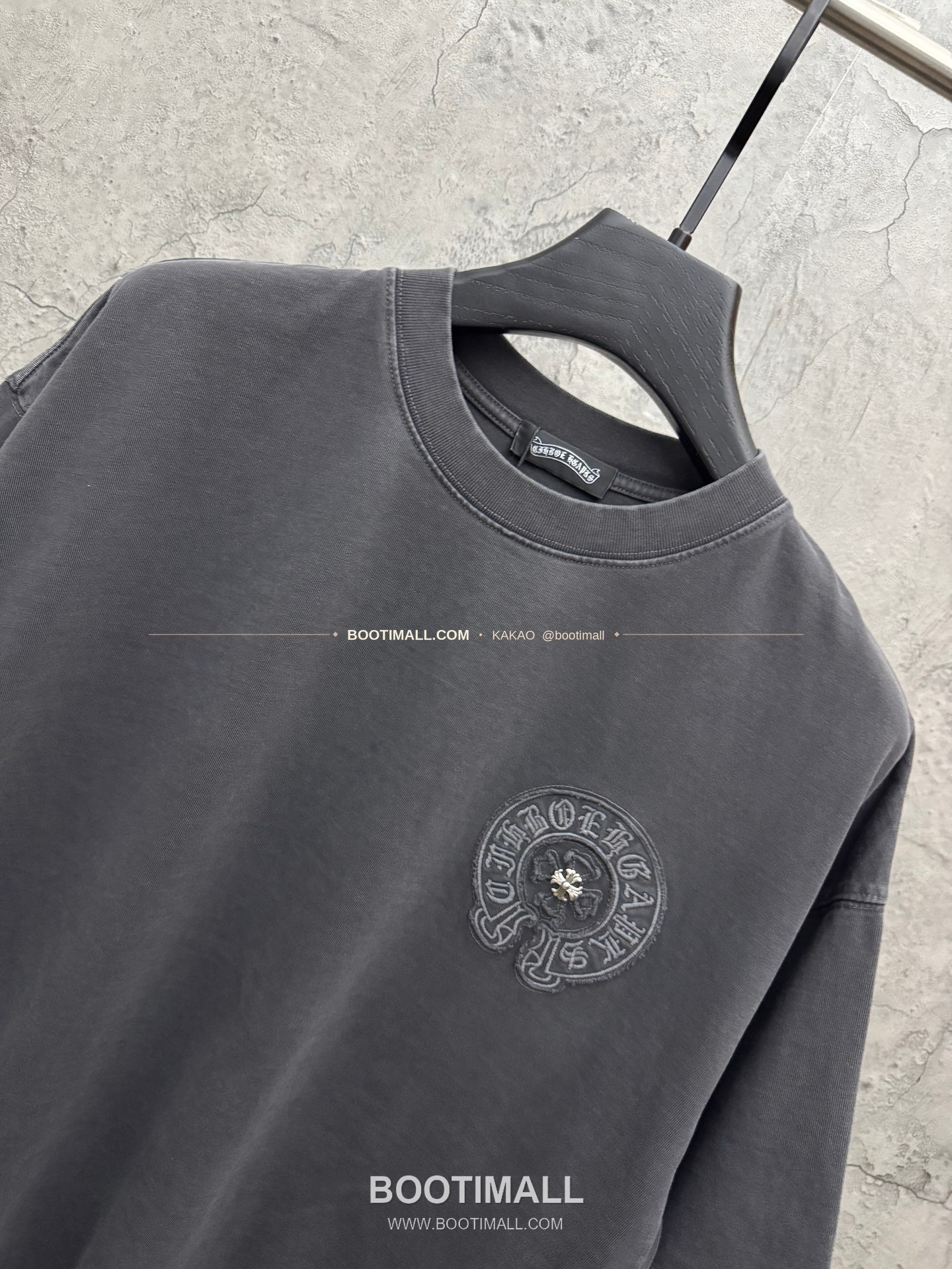 크롬하츠 2026SS 헤비코튼 패치자수 루즈핏 반팔 티셔츠 Chrome Hearts 2026 SS Heavy Cotton Patch Embroidery Loose Fit Short Sleeve T-Shirt 26-2006 3