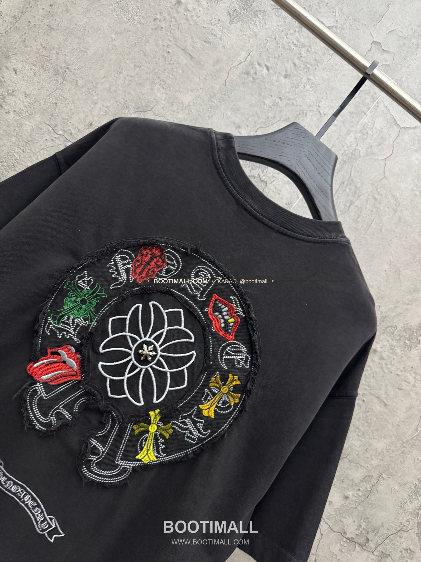 크롬하츠 2026SS 헤비코튼 패치자수 워시드 루즈핏 반팔 티셔츠 Chrome Hearts 2026 SS Heavy Cotton Patch Embroidery Washed Loose Fit Short Sleeve T-Shirt 6624 4