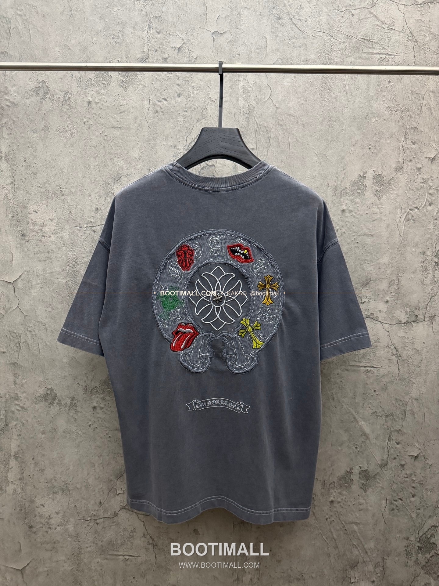 크롬하츠 2026SS 헤비코튼 패치자수 워시드 루즈핏 반팔 티셔츠 Chrome Hearts 2026 SS Heavy Cotton Patch Embroidery Washed Loose Fit Short Sleeve T-Shirt 6624 2