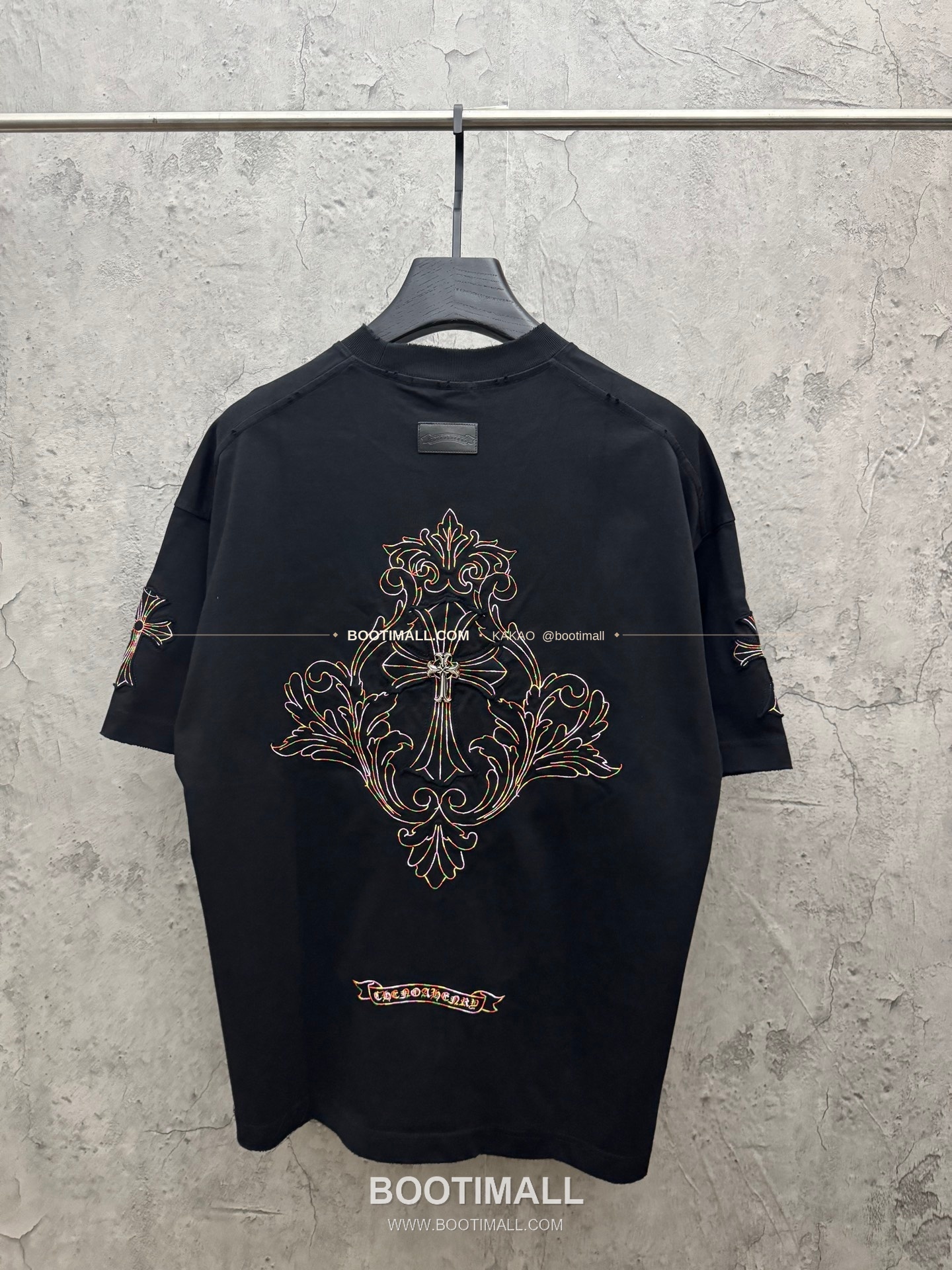 크롬하츠 2026SS 헤비코튼 멀티컬러자수 패치 루즈핏 반팔 티셔츠 Chrome Hearts 2026 SS Heavy Cotton Multicolor Embroidery Patch Loose Fit Short Sleeve T-Shirt 5223 2