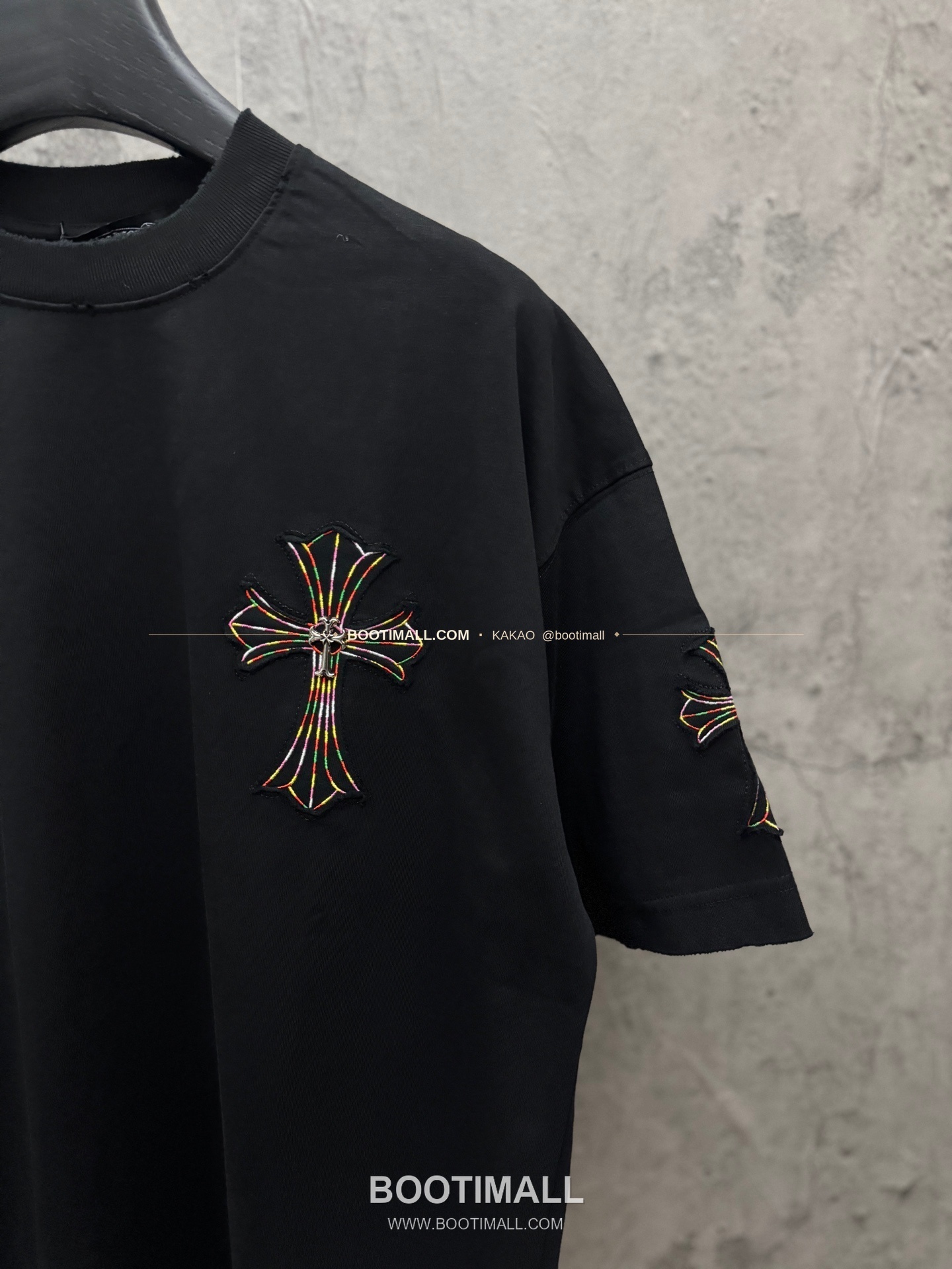 크롬하츠 2026SS 헤비코튼 멀티컬러자수 패치 루즈핏 반팔 티셔츠 Chrome Hearts 2026 SS Heavy Cotton Multicolor Embroidery Patch Loose Fit Short Sleeve T-Shirt 5223 5