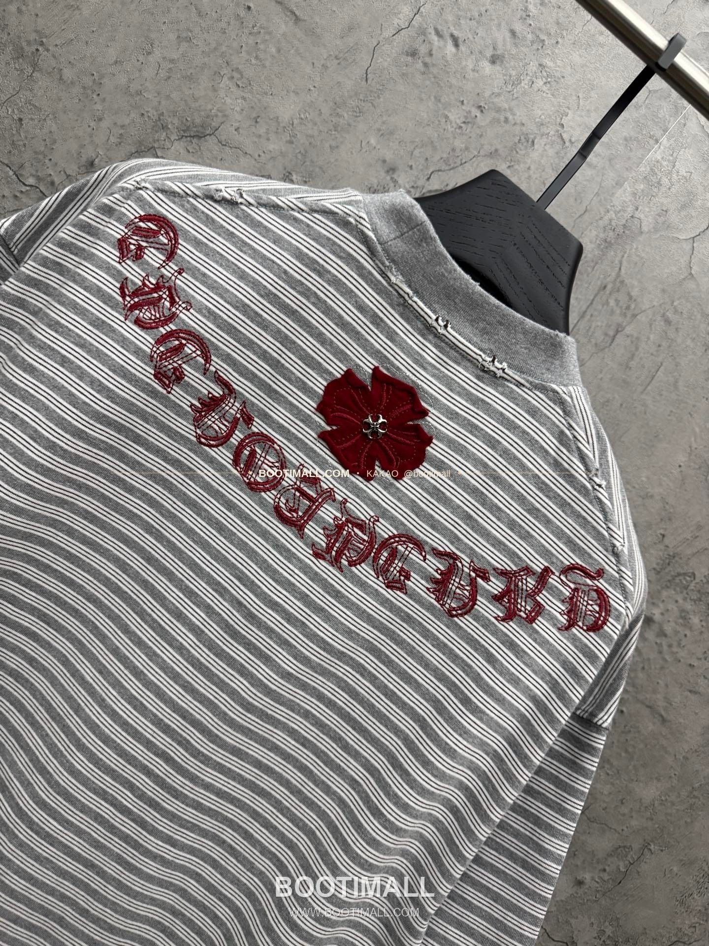 크롬하츠 2026SS 헤비코튼 스트라이프 패치자수 루즈핏 반팔 티셔츠 Chrome Hearts 2026 SS Heavy Cotton Stripe Patch Embroidery Loose Fit Short Sleeve T-Shirt 5213 4