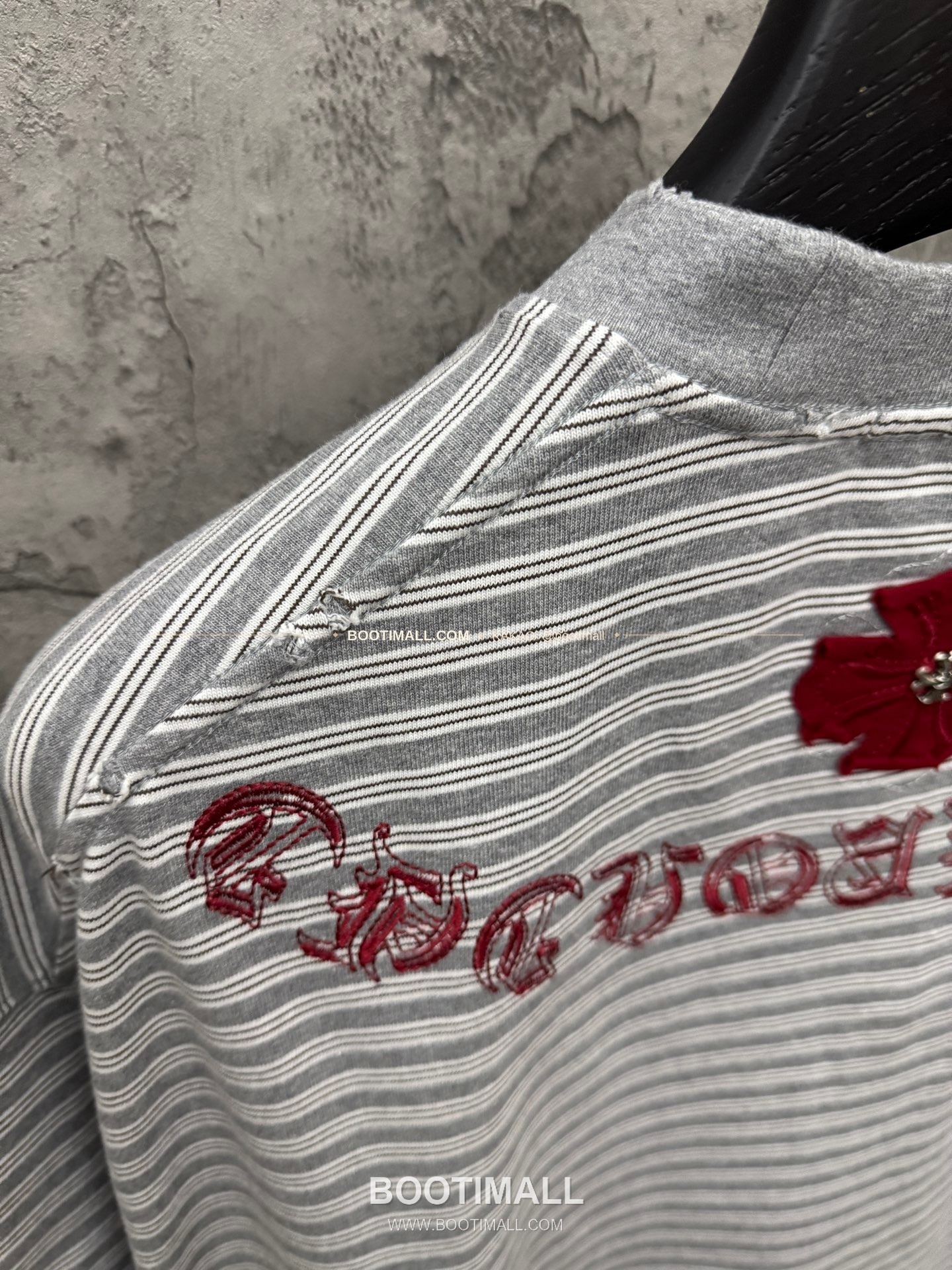 크롬하츠 2026SS 헤비코튼 스트라이프 패치자수 루즈핏 반팔 티셔츠 Chrome Hearts 2026 SS Heavy Cotton Stripe Patch Embroidery Loose Fit Short Sleeve T-Shirt 5213 9