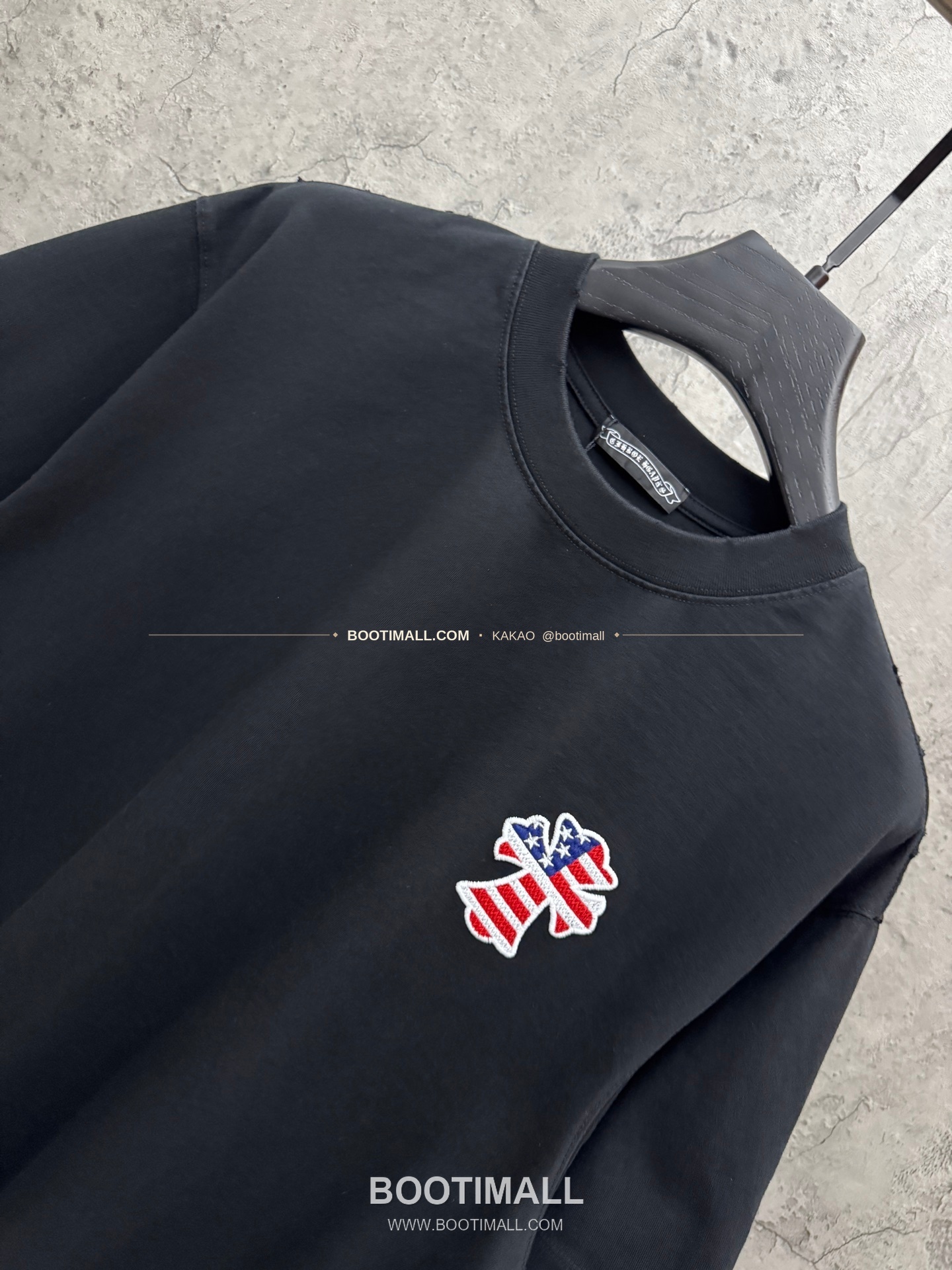 크롬하츠 2026SS 헤비코튼 3D홀자수 크로스 루즈핏 반팔 티셔츠 Chrome Hearts 2026 SS Heavy Cotton 3D Hollow Embroidery Cross Loose Fit Short Sleeve T-Shirt 9615 3