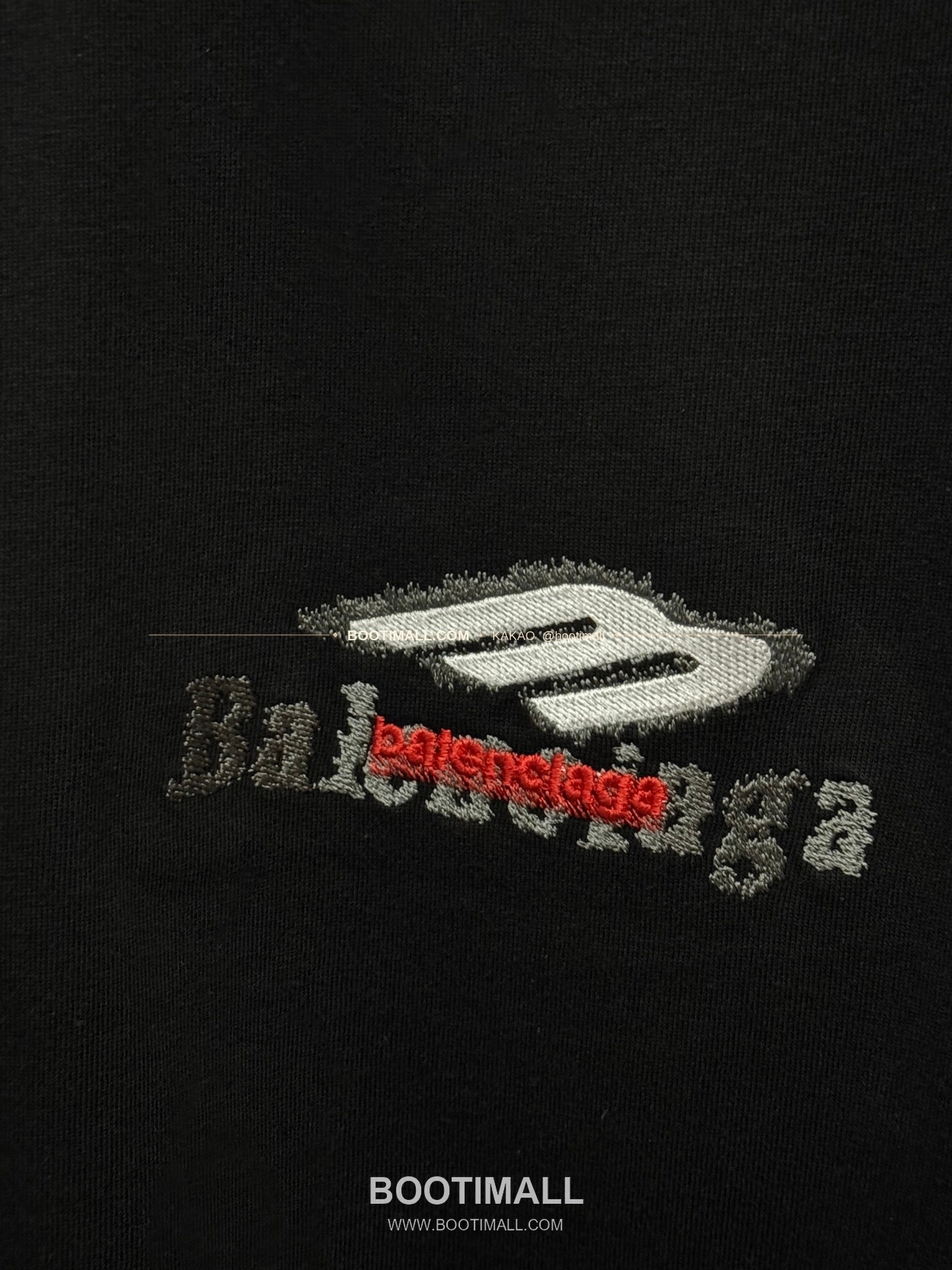 발렌시아가 2026SS 헤비코튼 3D레이어자수 루즈핏 반팔 티셔츠 Balenciaga 2026 SS Heavy Cotton 3D Layered Embroidery Loose Fit Short Sleeve T-Shirt 8608 6