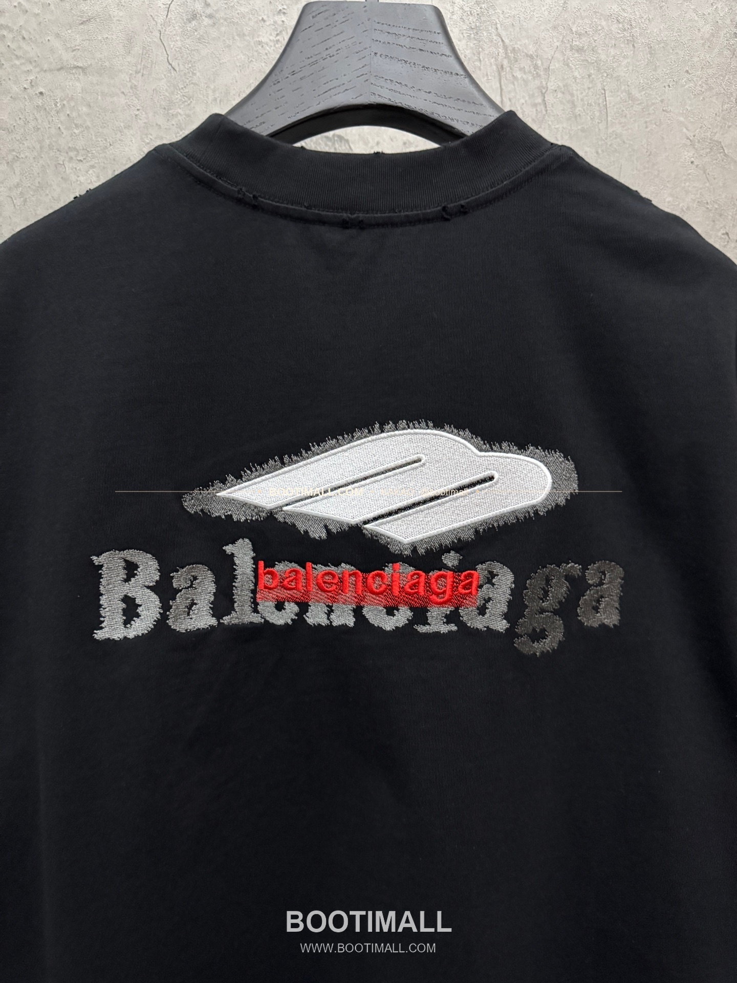 발렌시아가 2026SS 헤비코튼 3D레이어자수 루즈핏 반팔 티셔츠 Balenciaga 2026 SS Heavy Cotton 3D Layered Embroidery Loose Fit Short Sleeve T-Shirt 8608 7