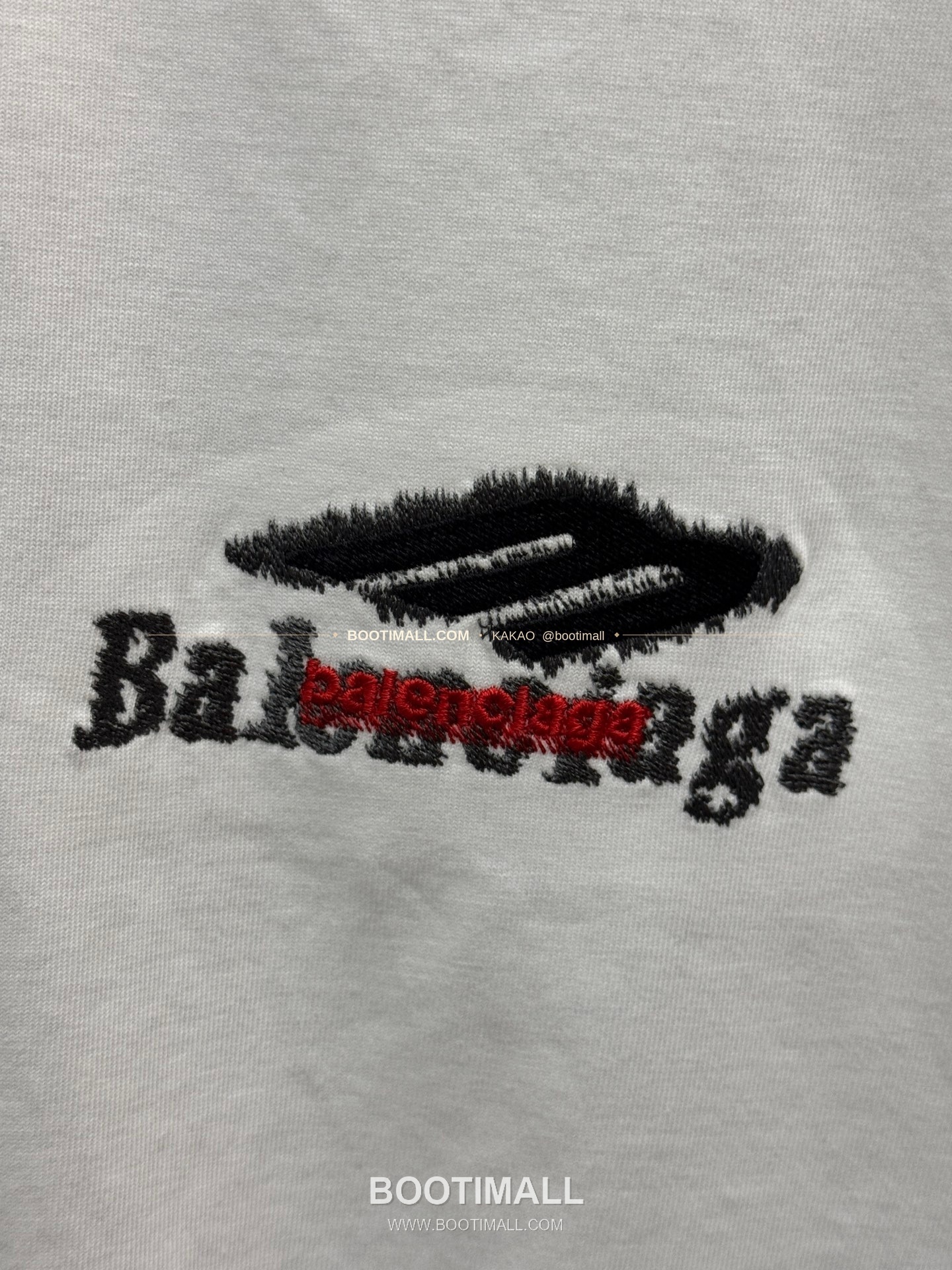 발렌시아가 2026SS 헤비코튼 3D레이어자수 루즈핏 반팔 티셔츠 Balenciaga 2026 SS Heavy Cotton 3D Layered Embroidery Loose Fit Short Sleeve T-Shirt 8608 6