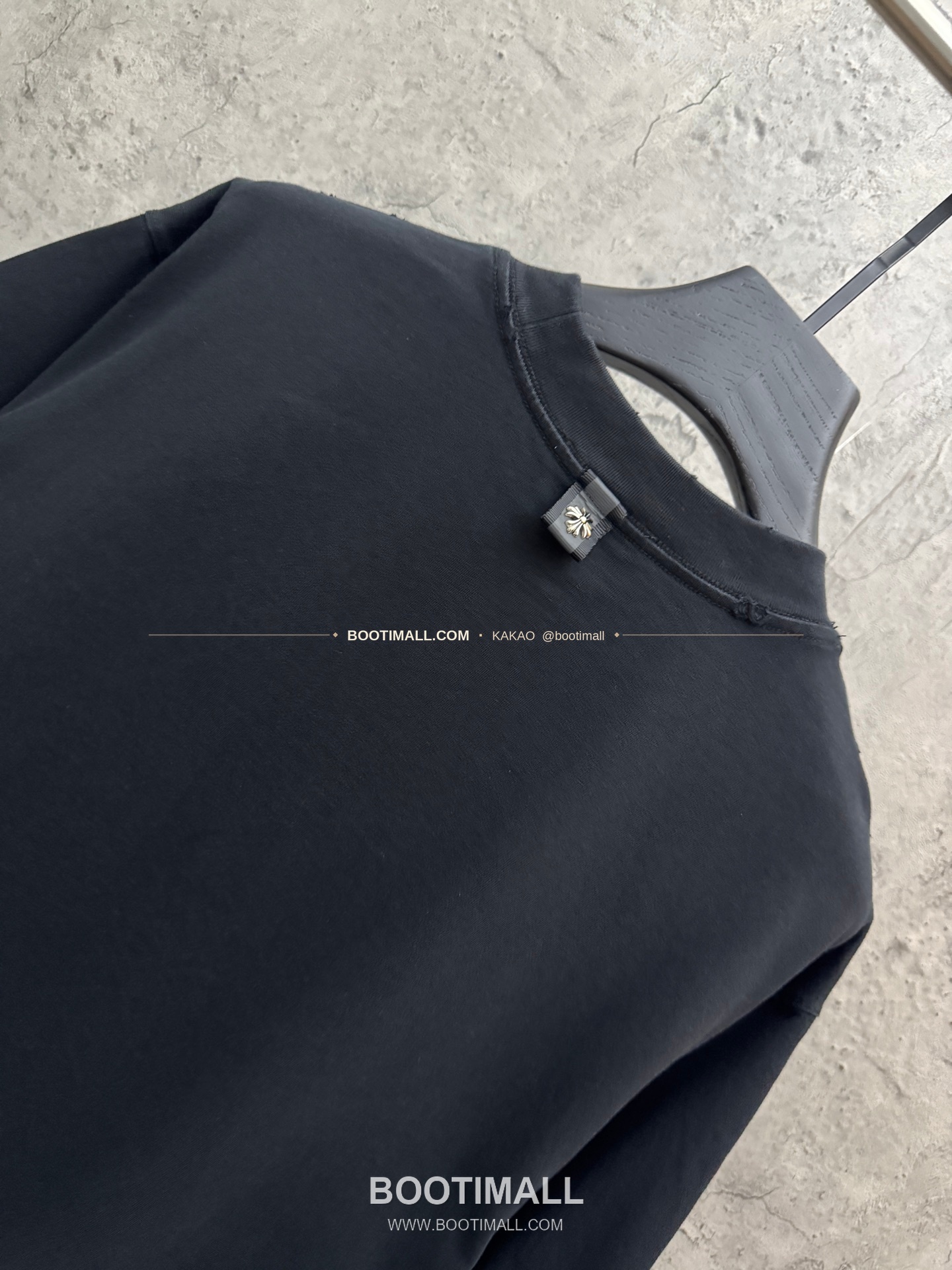 크롬하츠 2026SS 헤비코튼 아치크로스 3D홀자수 루즈핏 반팔 티셔츠 Chrome Hearts 2026 SS Heavy Cotton Arch Cross 3D Hollow Embroidery Loose Fit Short Sleeve T-Shirt 9616 4