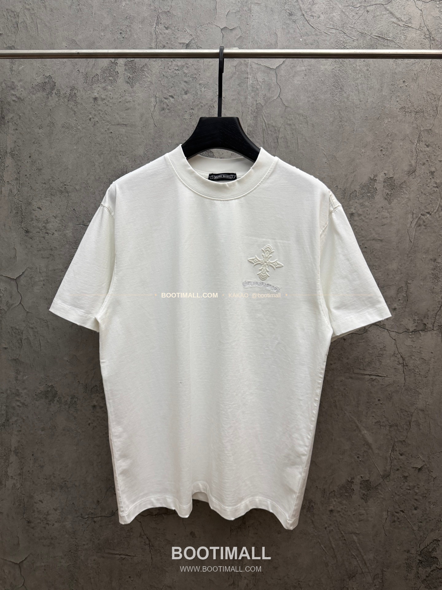 크롬하츠 2026SS 헤비코튼 UV변색 3D자수 루즈핏 반팔 티셔츠 Chrome Hearts 2026 SS Heavy Cotton UV Color Changing 3D Embroidery Loose Fit Short Sleeve T-Shirt 9619 1