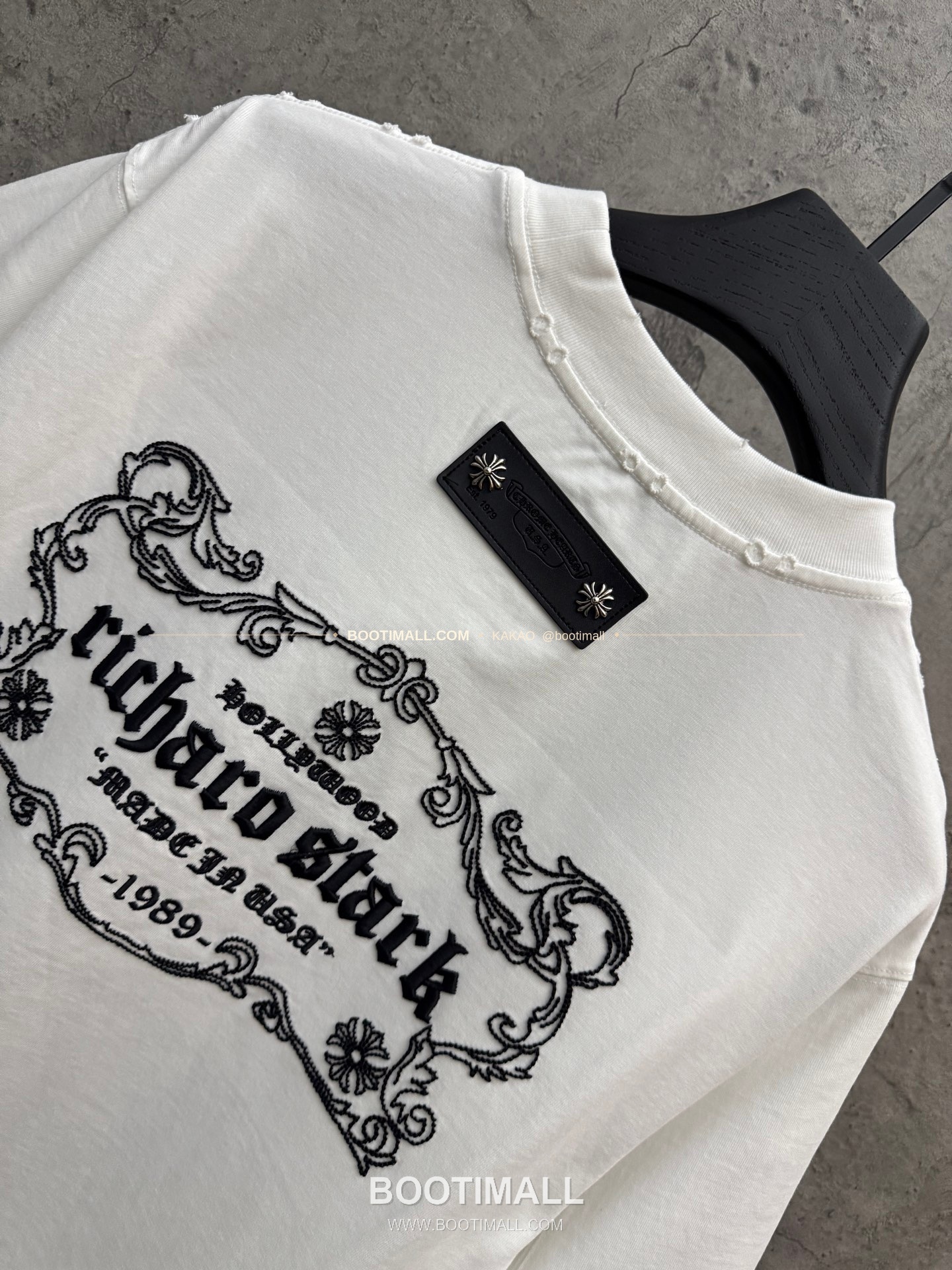 크롬하츠 2026SS 헤비코튼 아치크로스 3D홀자수 루즈핏 반팔 티셔츠 Chrome Hearts 2026 SS Heavy Cotton Arch Cross 3D Hollow Embroidery Loose Fit Short Sleeve T-Shirt 9617 4