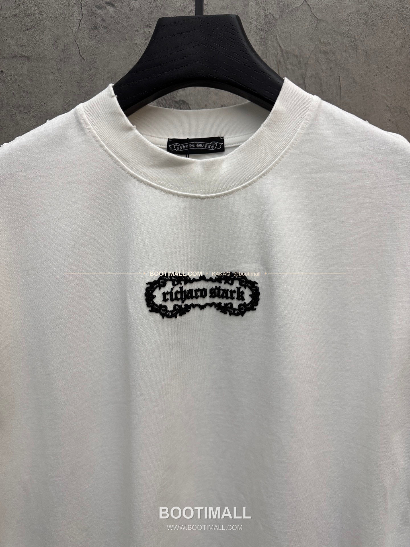 크롬하츠 2026SS 헤비코튼 아치크로스 3D홀자수 루즈핏 반팔 티셔츠 Chrome Hearts 2026 SS Heavy Cotton Arch Cross 3D Hollow Embroidery Loose Fit Short Sleeve T-Shirt 9617 5