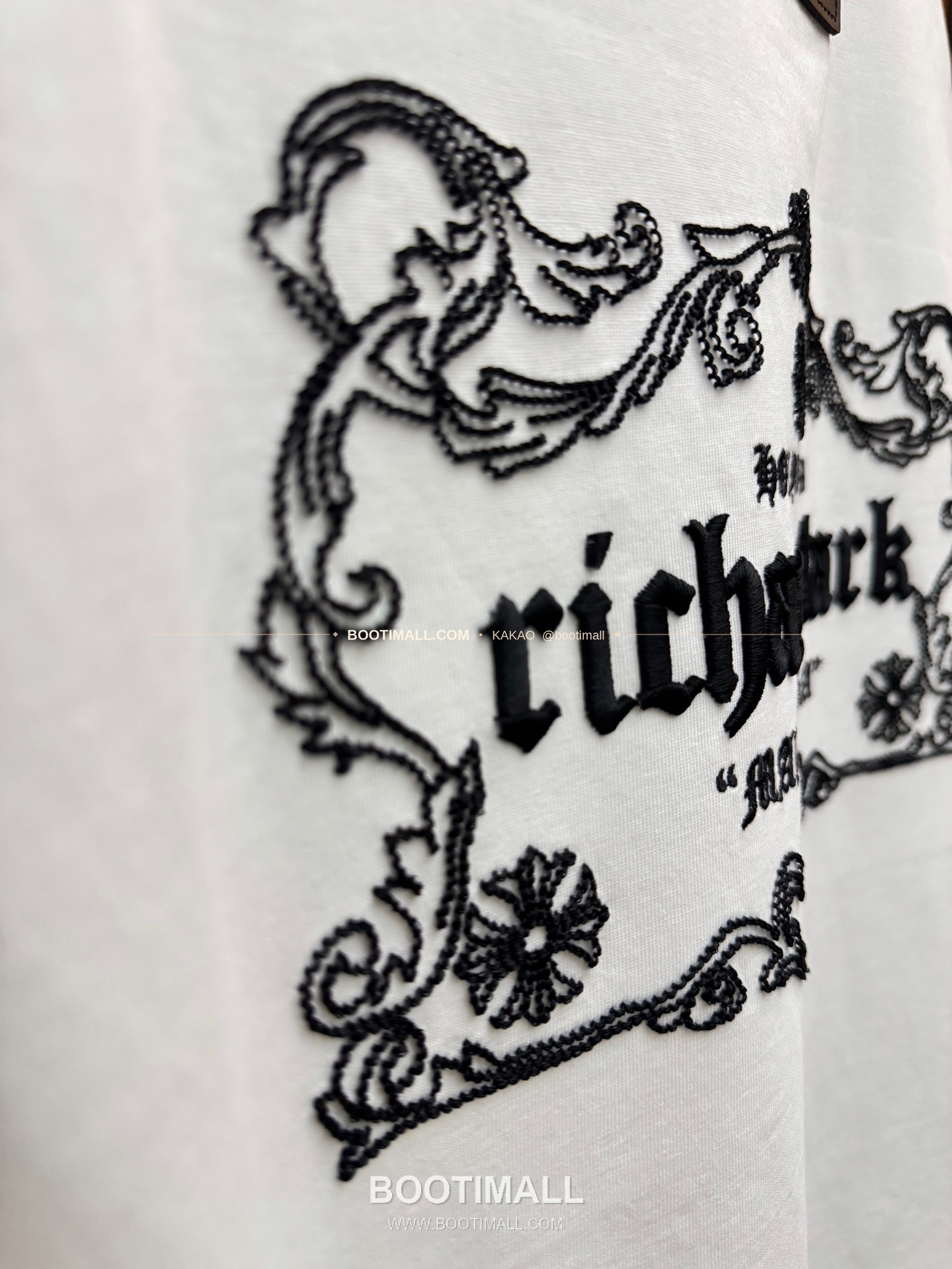 크롬하츠 2026SS 헤비코튼 아치크로스 3D홀자수 루즈핏 반팔 티셔츠 Chrome Hearts 2026 SS Heavy Cotton Arch Cross 3D Hollow Embroidery Loose Fit Short Sleeve T-Shirt 9617 8