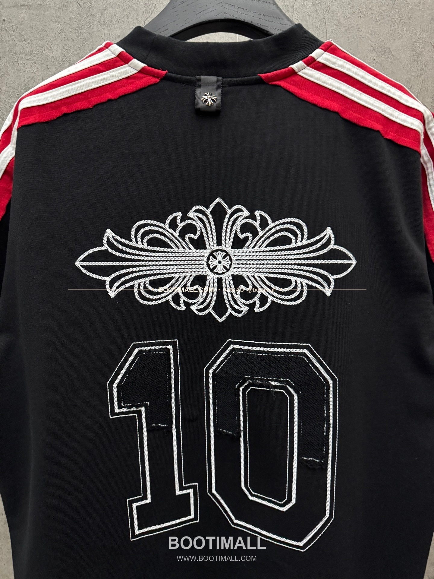 크롬하츠 2026SS 헤비코튼 크로스패치자수 컬러블록 루즈핏 반팔 티셔츠 Chrome Hearts 2026 SS Heavy Cotton Cross Patch Embroidery Color Block Loose Fit Short Sleeve T-Shirt 9609 7