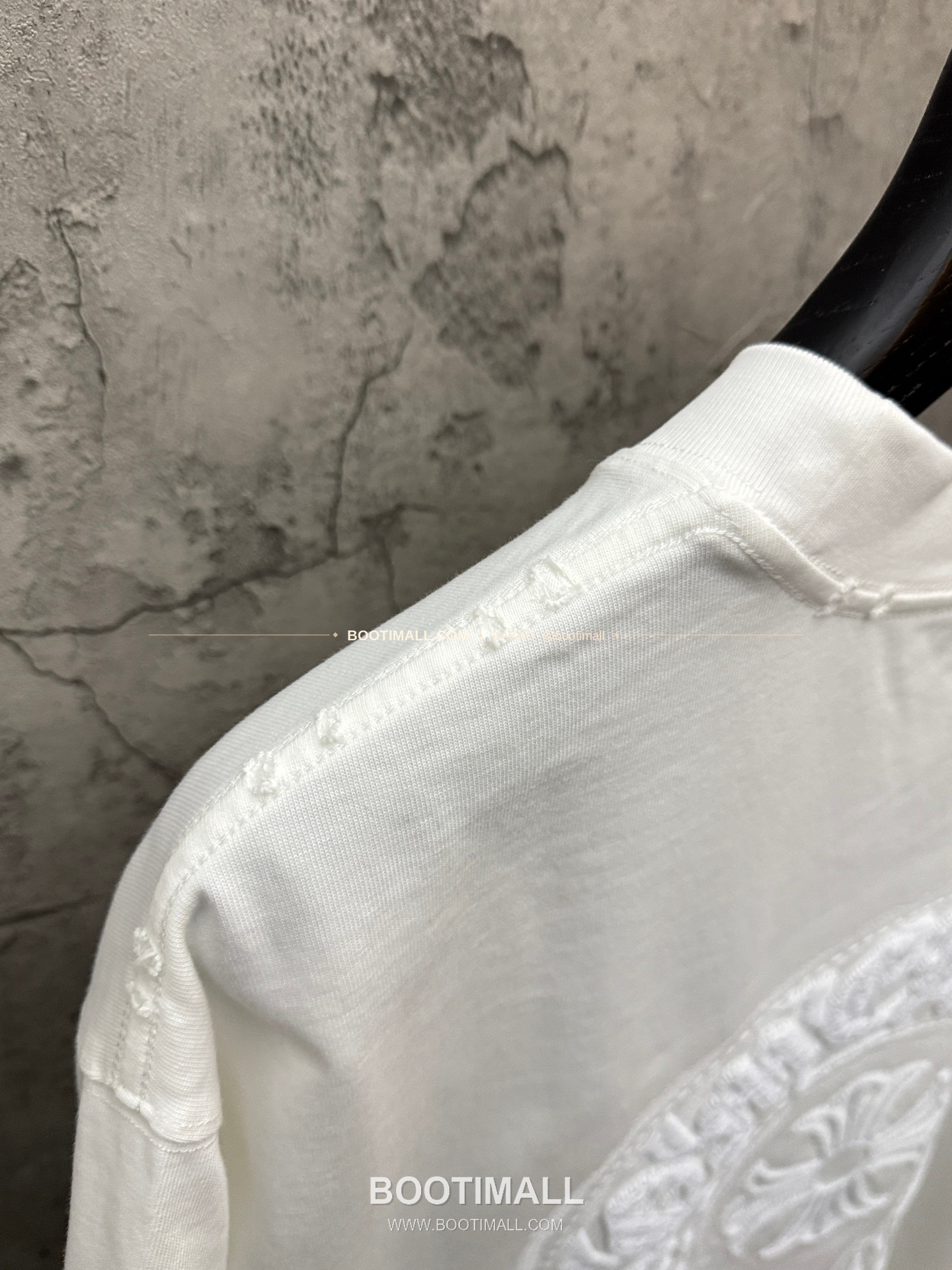 크롬하츠 2026SS 헤비코튼 UV변색 호스슈 3D홀자수 루즈핏 반팔 티셔츠 Chrome Hearts 2026 SS Heavy Cotton UV Color Changing Horseshoe 3D Hollow Embroidery Loose Fit Short Sleeve T-Shirt 9606 9