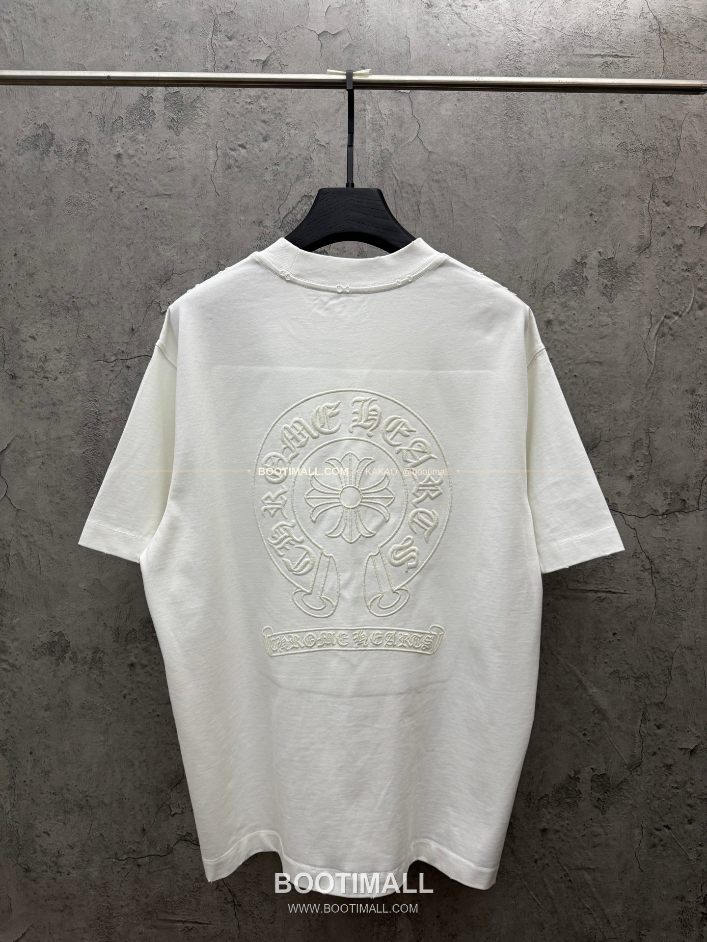 크롬하츠 2026SS 헤비코튼 UV변색 호스슈 3D자수 루즈핏 반팔 티셔츠 Chrome Hearts 2026 SS Heavy Cotton UV Color Changing Horseshoe 3D Embroidery Loose Fit Short Sleeve T-Shirt 9602 2