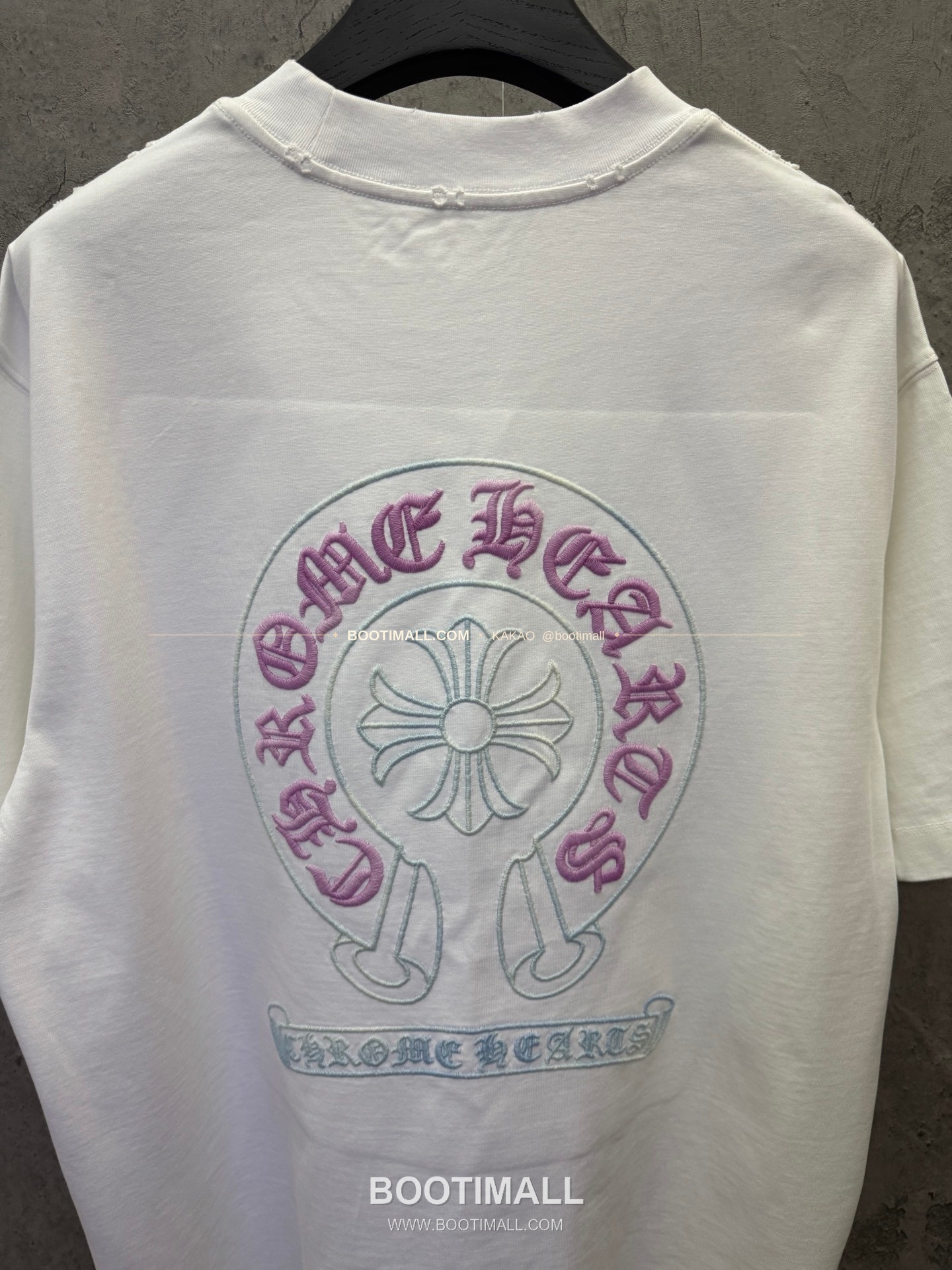 크롬하츠 2026SS 헤비코튼 UV변색 호스슈 3D자수 루즈핏 반팔 티셔츠 Chrome Hearts 2026 SS Heavy Cotton UV Color Changing Horseshoe 3D Embroidery Loose Fit Short Sleeve T-Shirt 9602 6