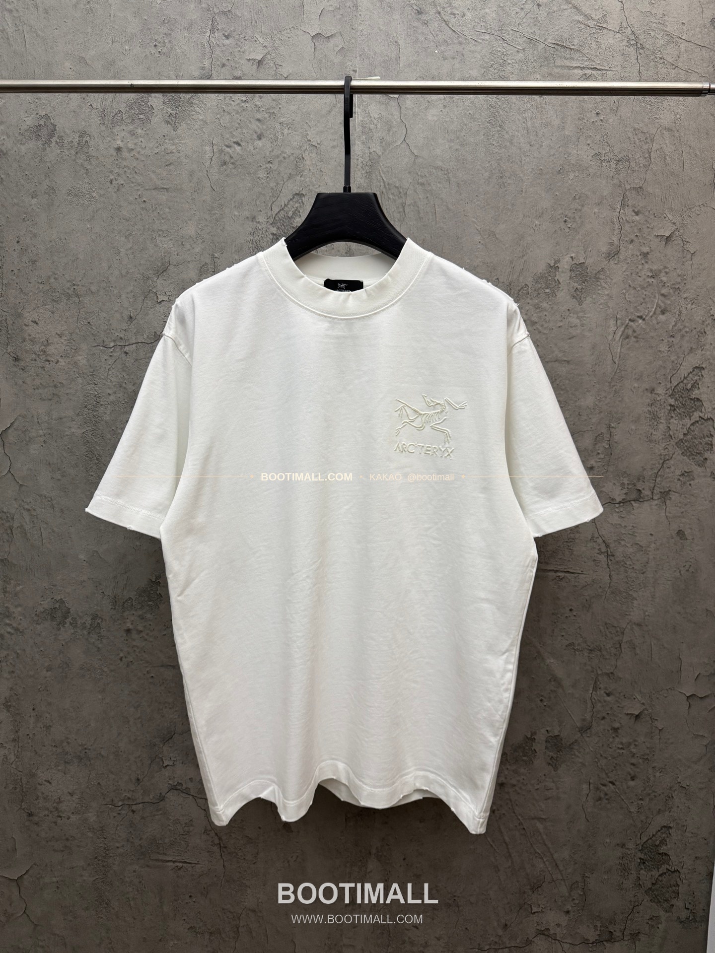 아크테릭스 2026SS 헤비코튼 UV변색 3D자수 루즈핏 반팔 티셔츠 Arc'teryx 2026 SS Heavy Cotton UV Color Changing 3D Embroidery Loose Fit Short Sleeve T-Shirt 9502 1