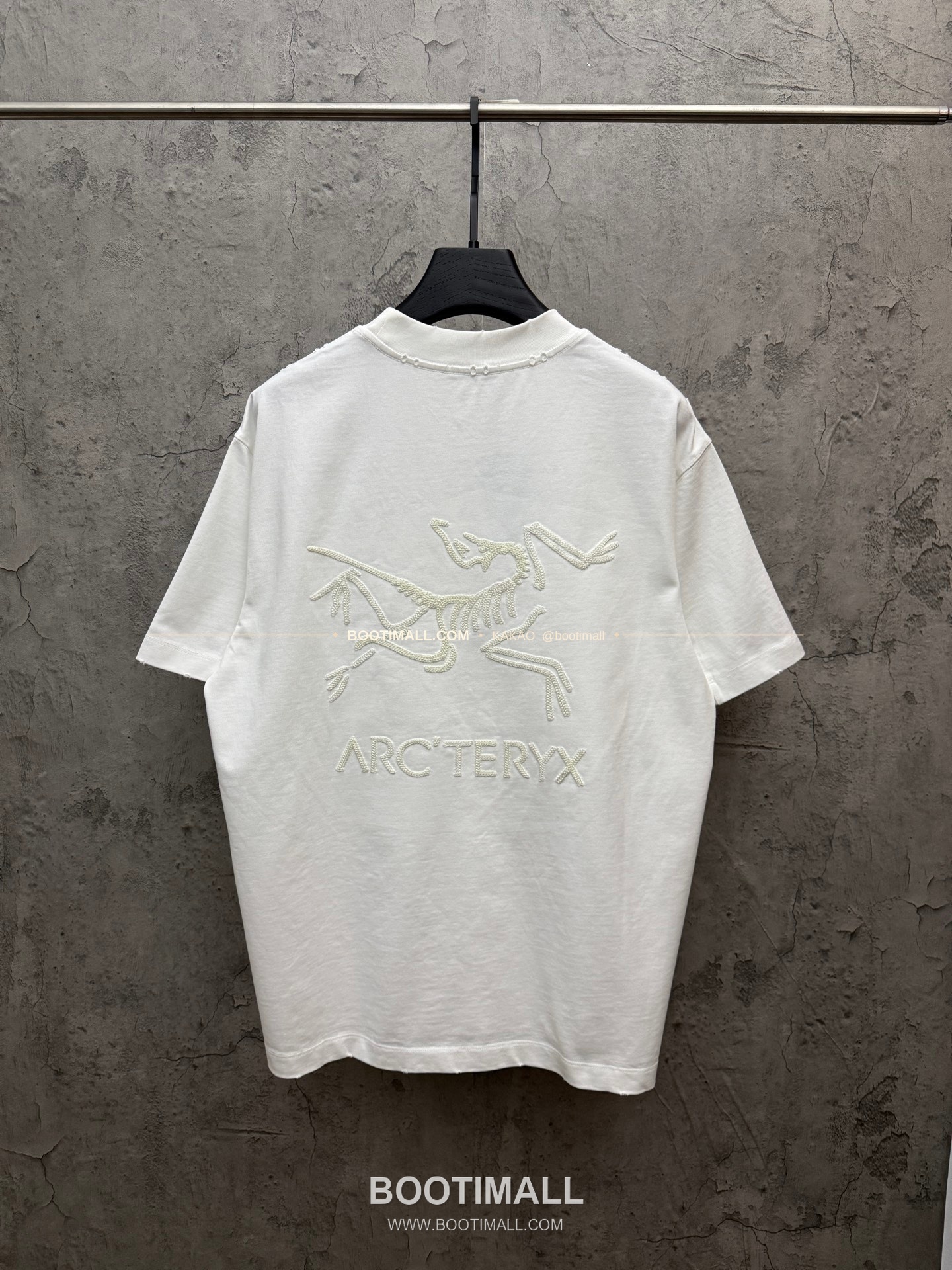 아크테릭스 2026SS 헤비코튼 UV변색 3D자수 루즈핏 반팔 티셔츠 Arc'teryx 2026 SS Heavy Cotton UV Color Changing 3D Embroidery Loose Fit Short Sleeve T-Shirt 9502 2