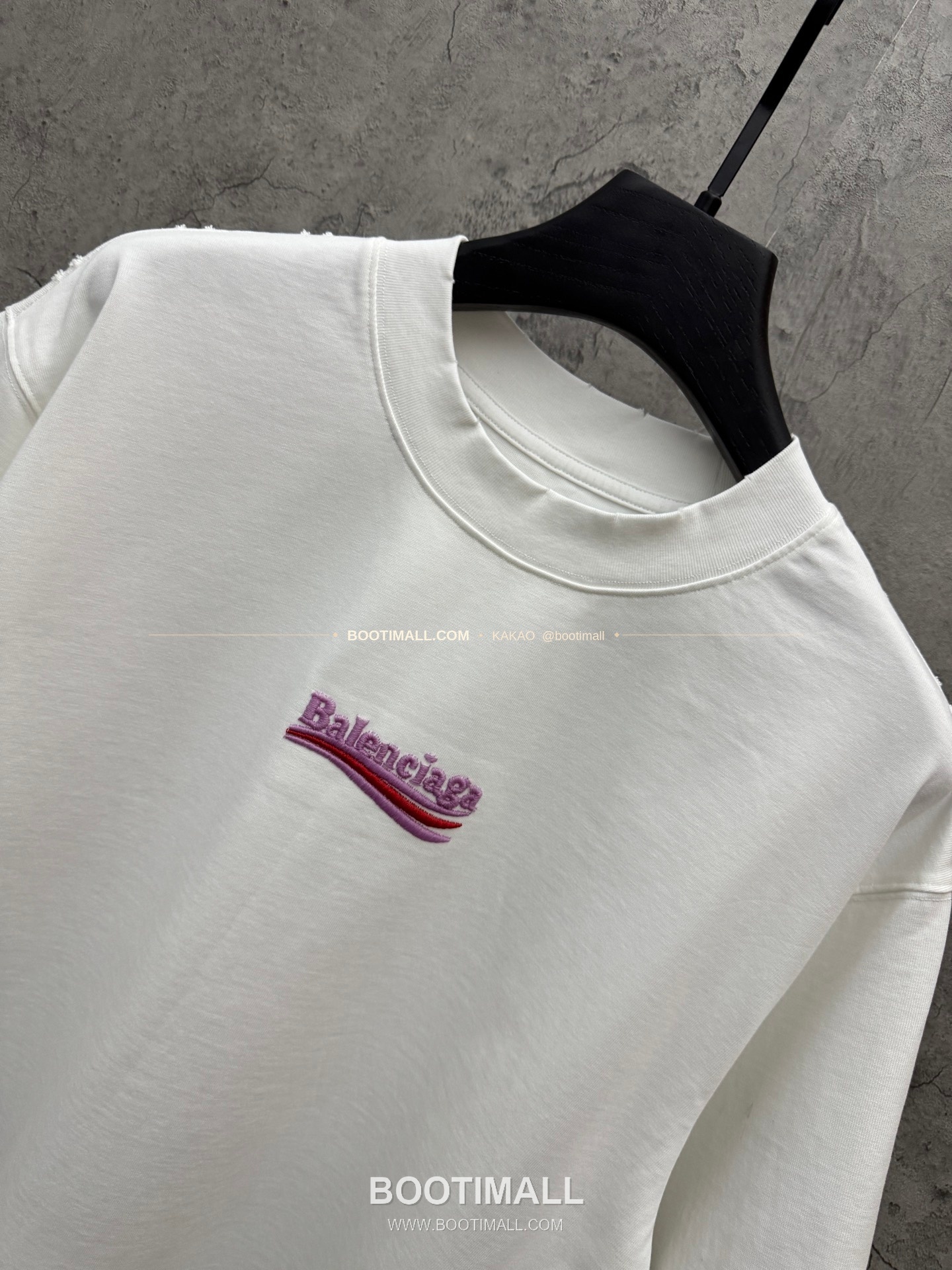 발렌시아가 2026SS 헤비코튼 UV변색 3D자수 루즈핏 반팔 티셔츠 Balenciaga 2026 SS Heavy Cotton UV Color Changing 3D Embroidery Loose Fit Short Sleeve T-Shirt 8602 3