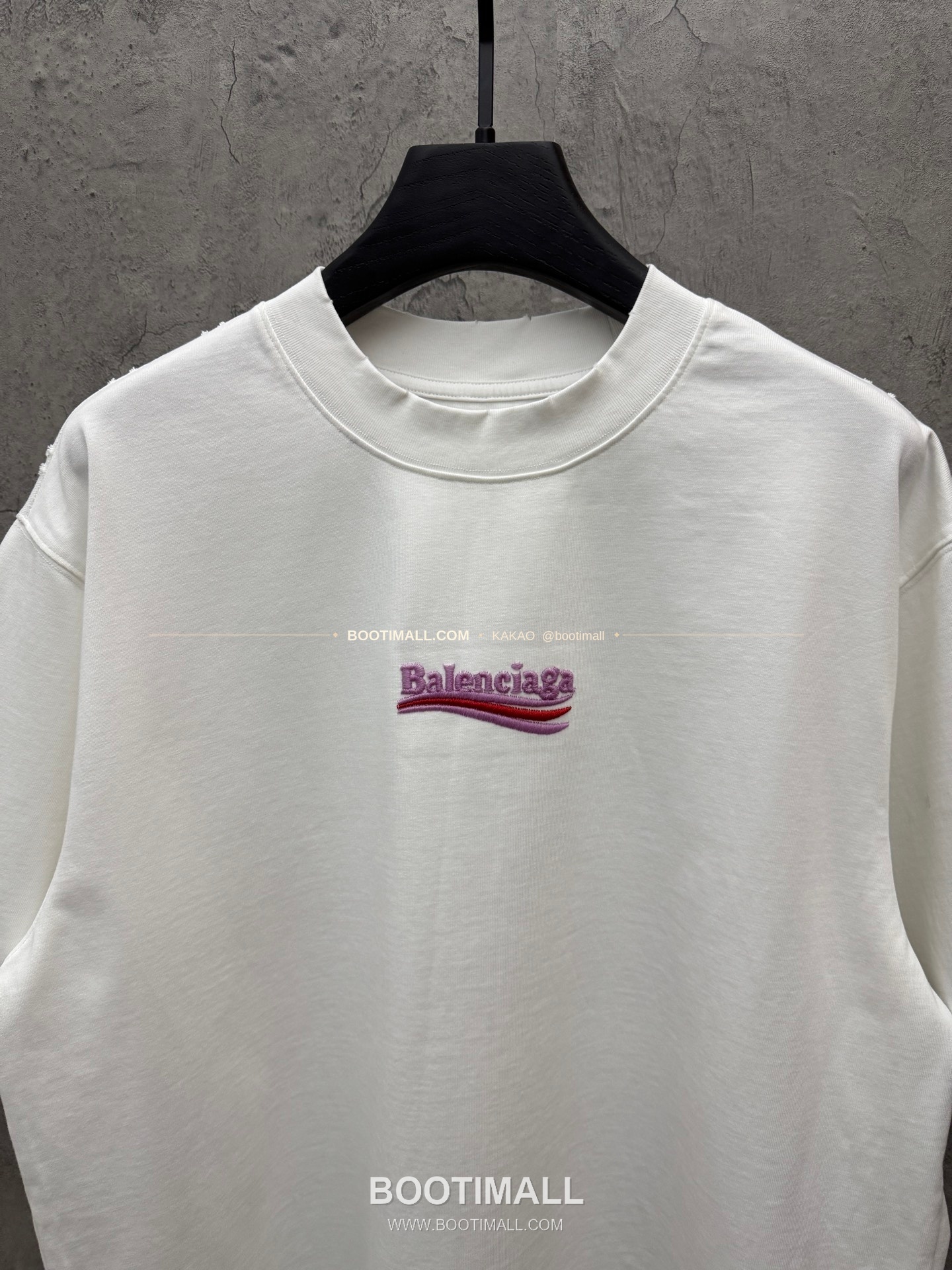 발렌시아가 2026SS 헤비코튼 UV변색 3D자수 루즈핏 반팔 티셔츠 Balenciaga 2026 SS Heavy Cotton UV Color Changing 3D Embroidery Loose Fit Short Sleeve T-Shirt 8602 5