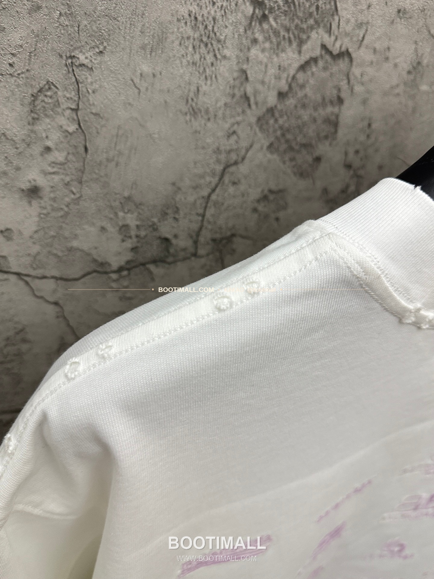 발렌시아가 2026SS 헤비코튼 UV변색 3D자수 루즈핏 반팔 티셔츠 Balenciaga 2026 SS Heavy Cotton UV Color Changing 3D Embroidery Loose Fit Short Sleeve T-Shirt 8602 8